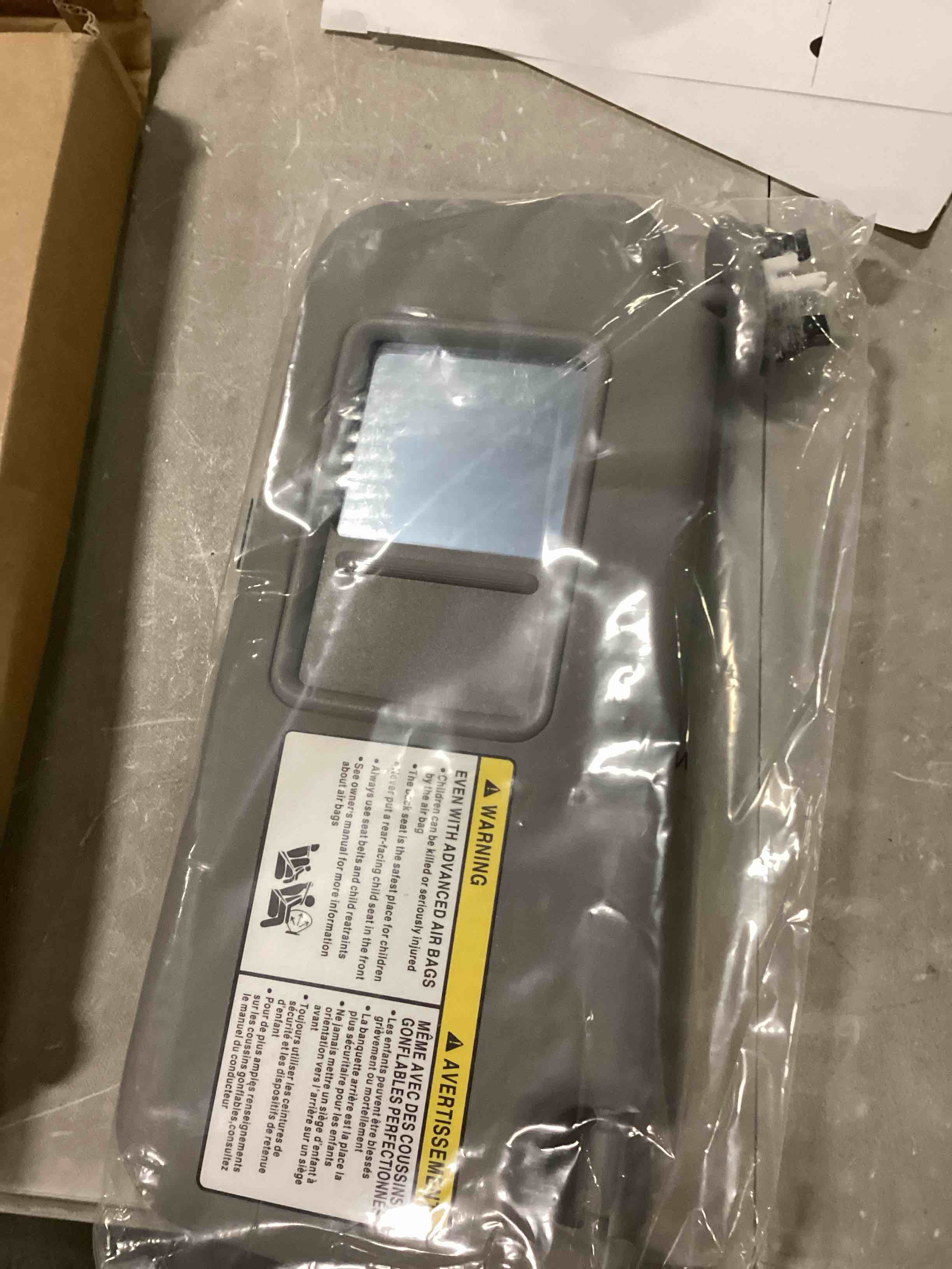 https://s3.amazonaws.com/lotting-images-prod/bidfta/BLU6296307_1712924714685.jpeg