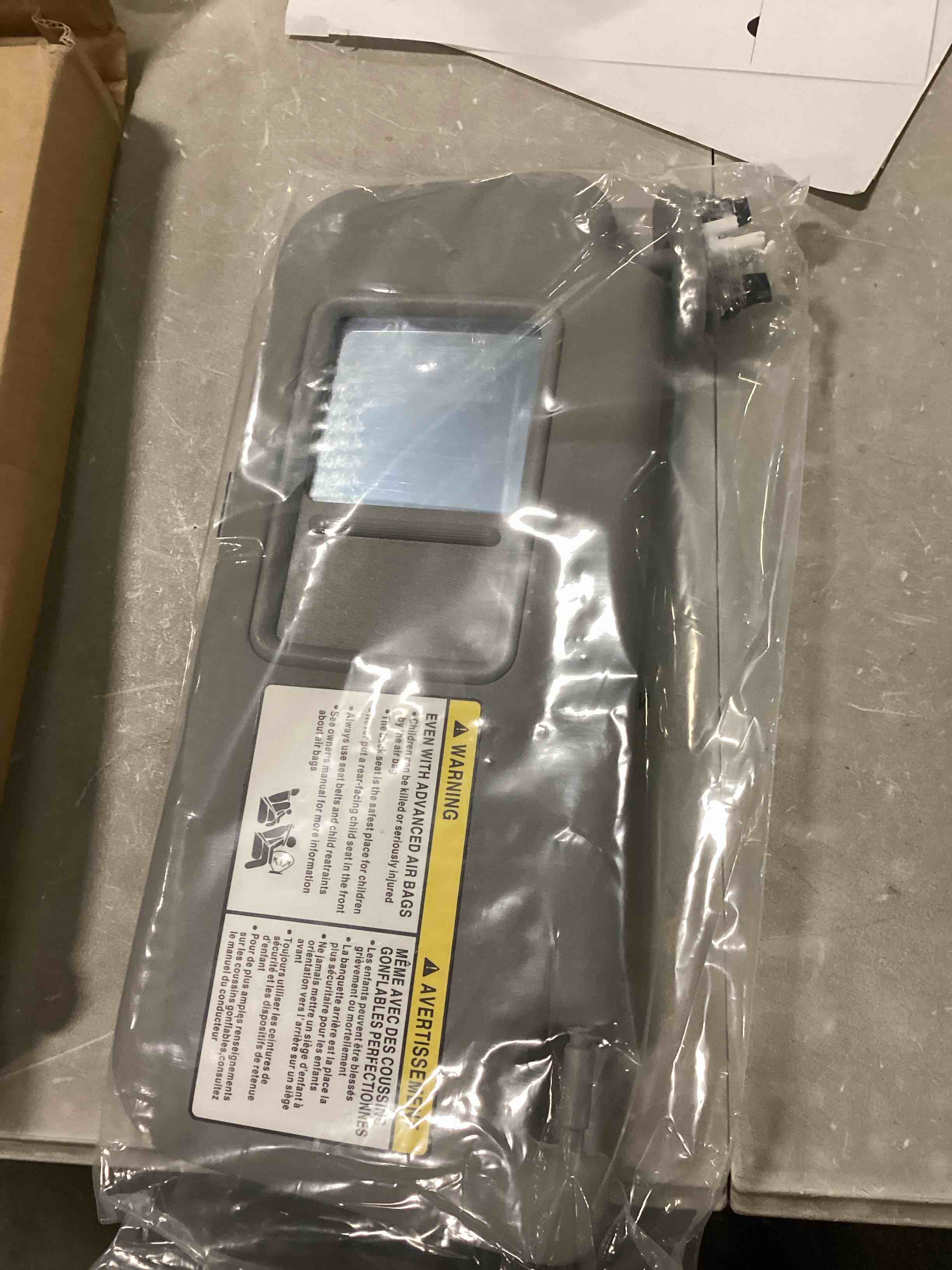 https://s3.amazonaws.com/lotting-images-prod/bidfta/BLU6296307_1712924716259.jpeg