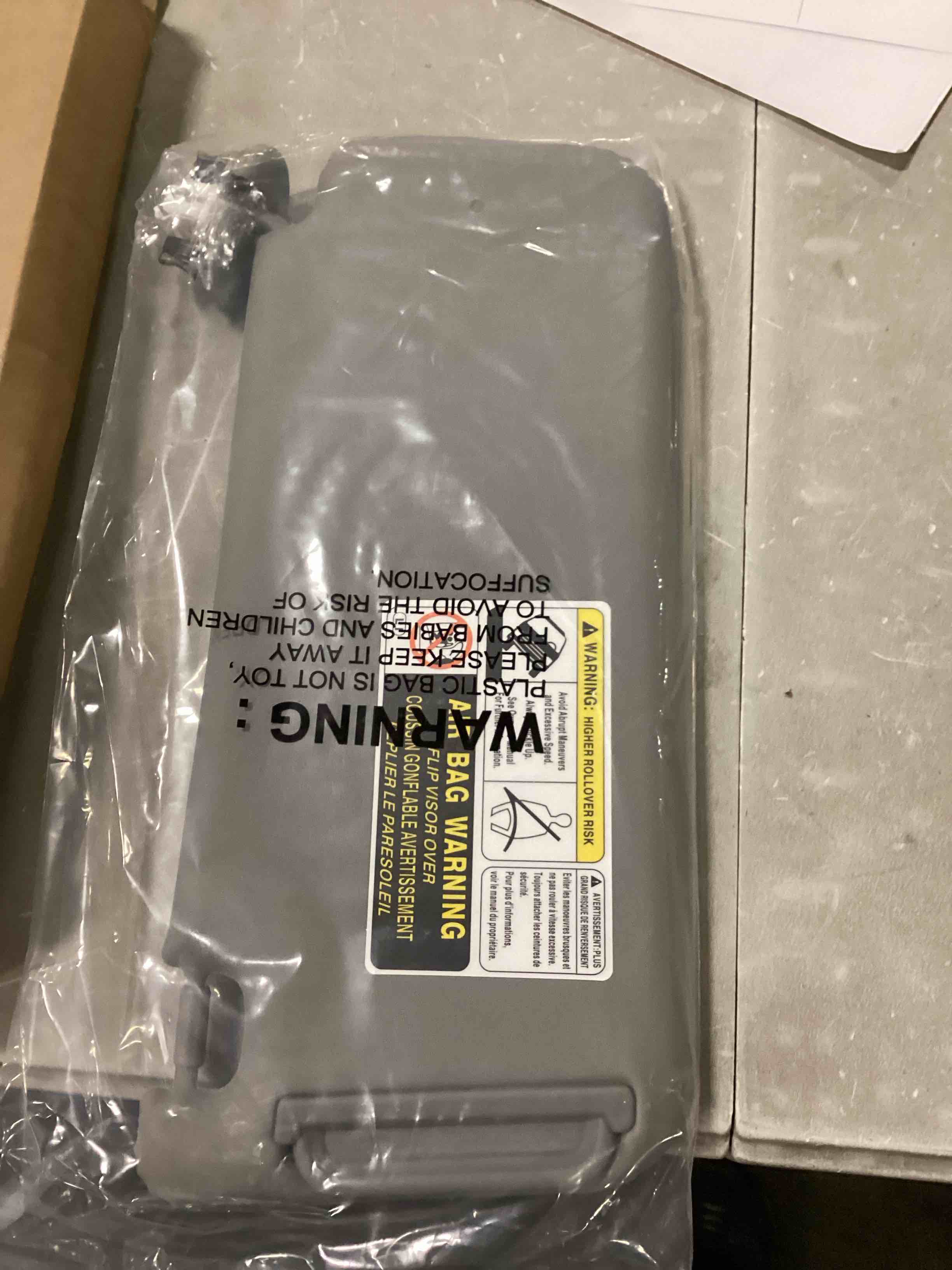 https://s3.amazonaws.com/lotting-images-prod/bidfta/BLU6296307_1712924720693.jpeg