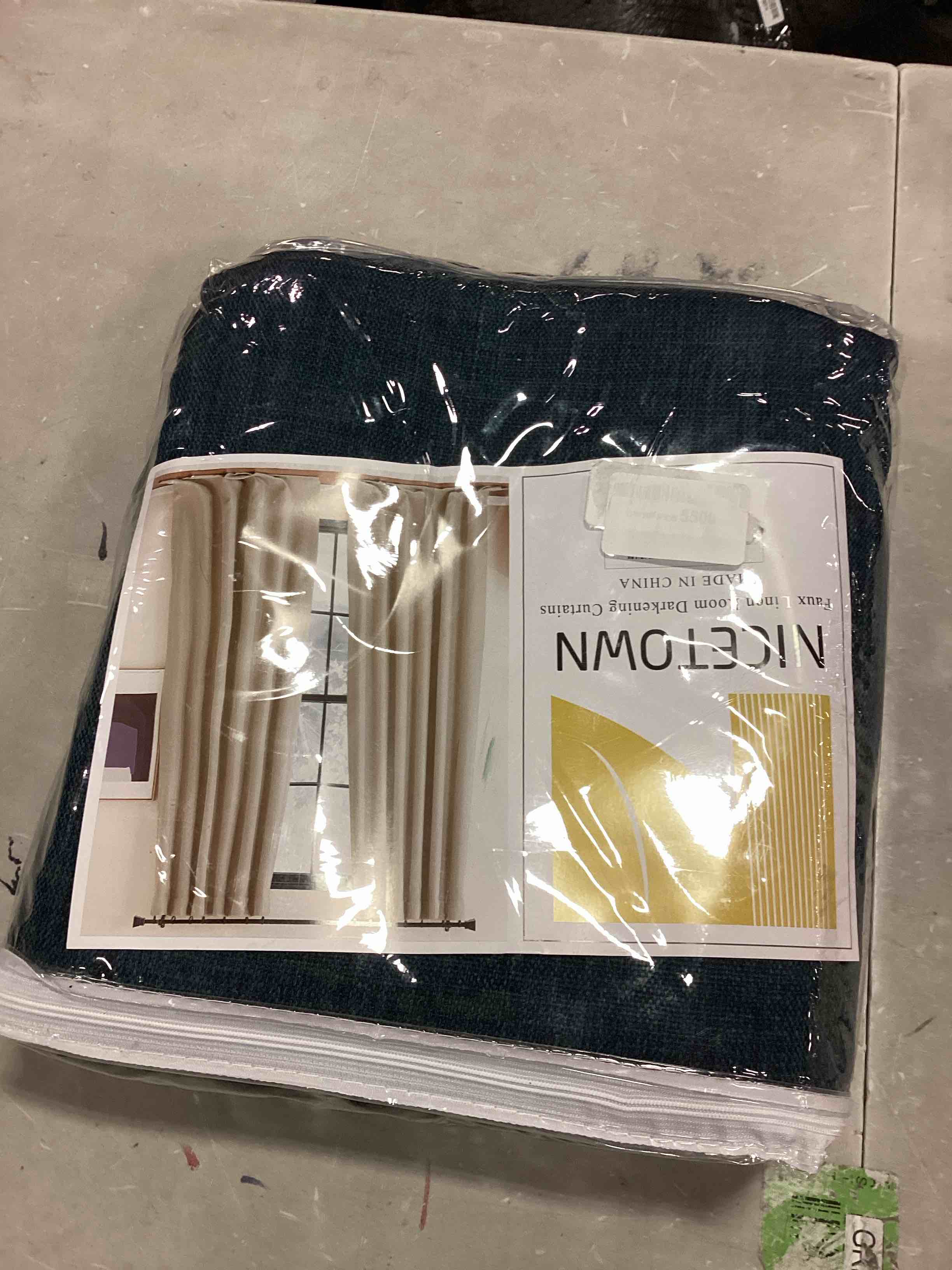 https://s3.amazonaws.com/lotting-images-prod/bidfta/BLU6296814_1713537305471.jpeg