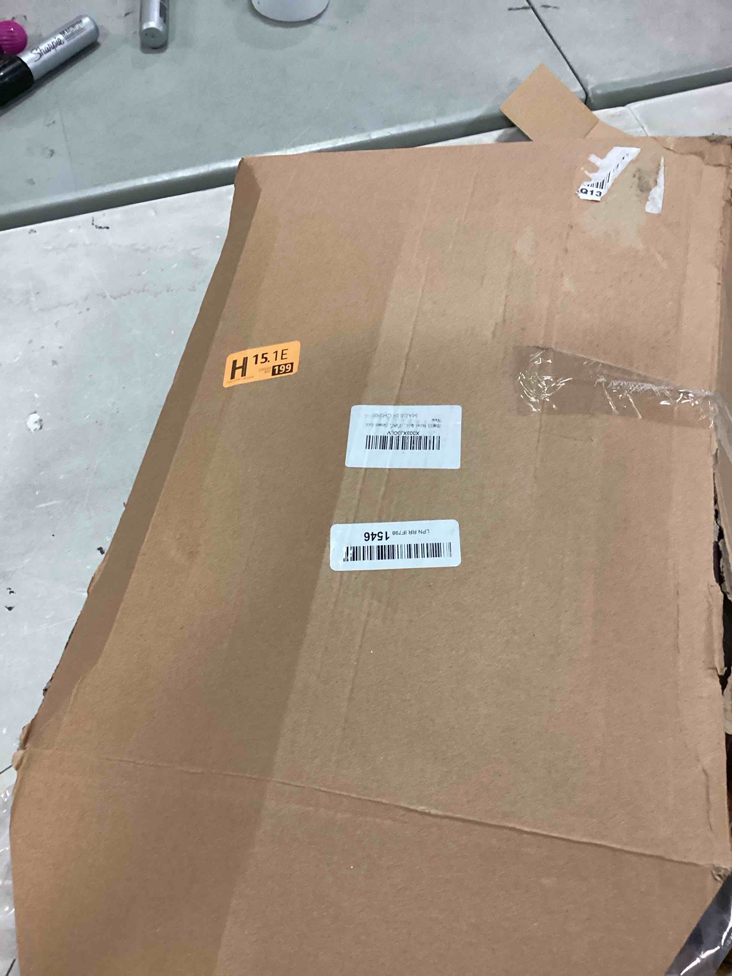 https://s3.amazonaws.com/lotting-images-prod/bidfta/BLU6296965_1713554168332.jpeg
