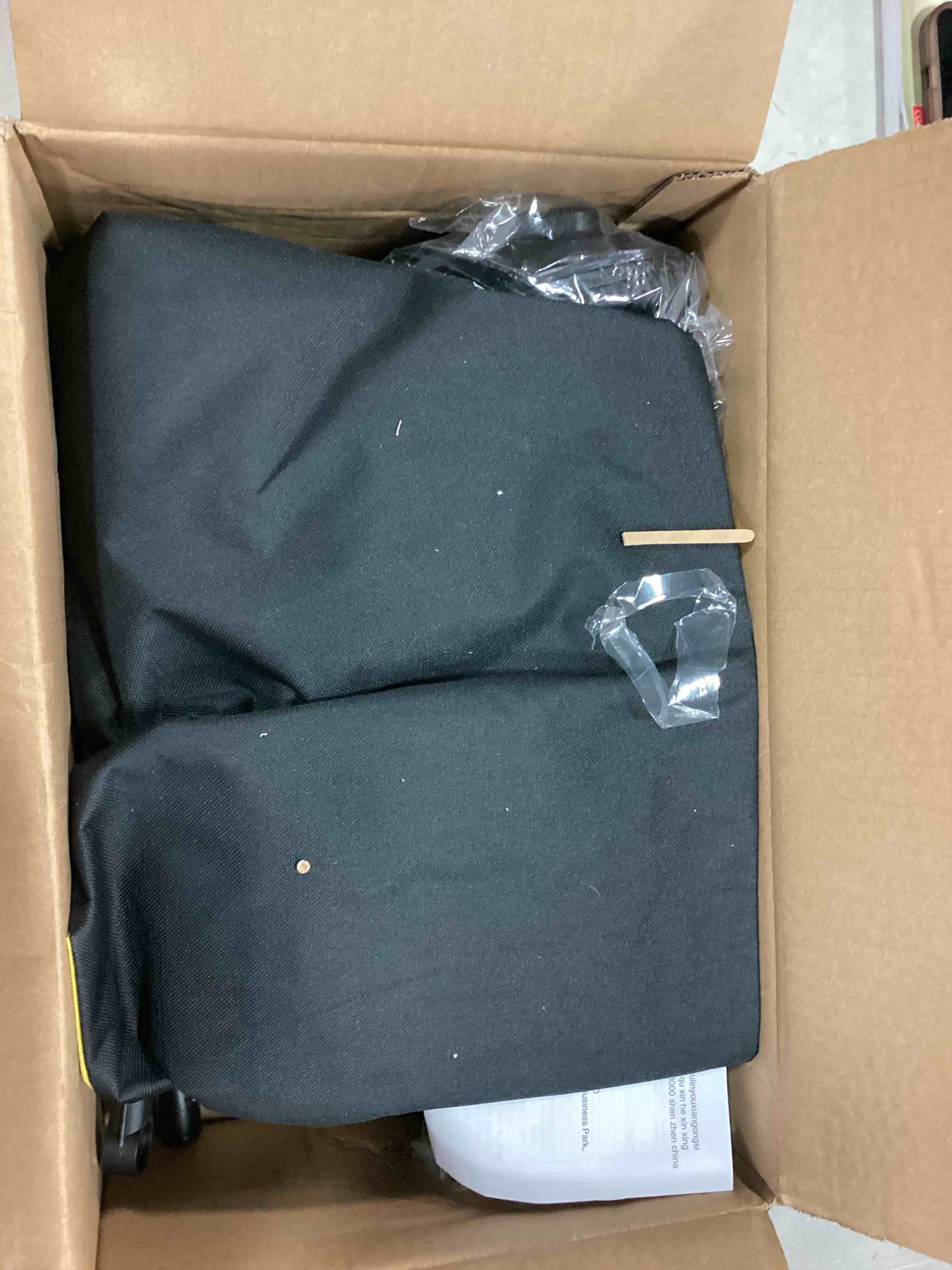 https://s3.amazonaws.com/lotting-images-prod/bidfta/BLU6296973_1713554980216.jpeg