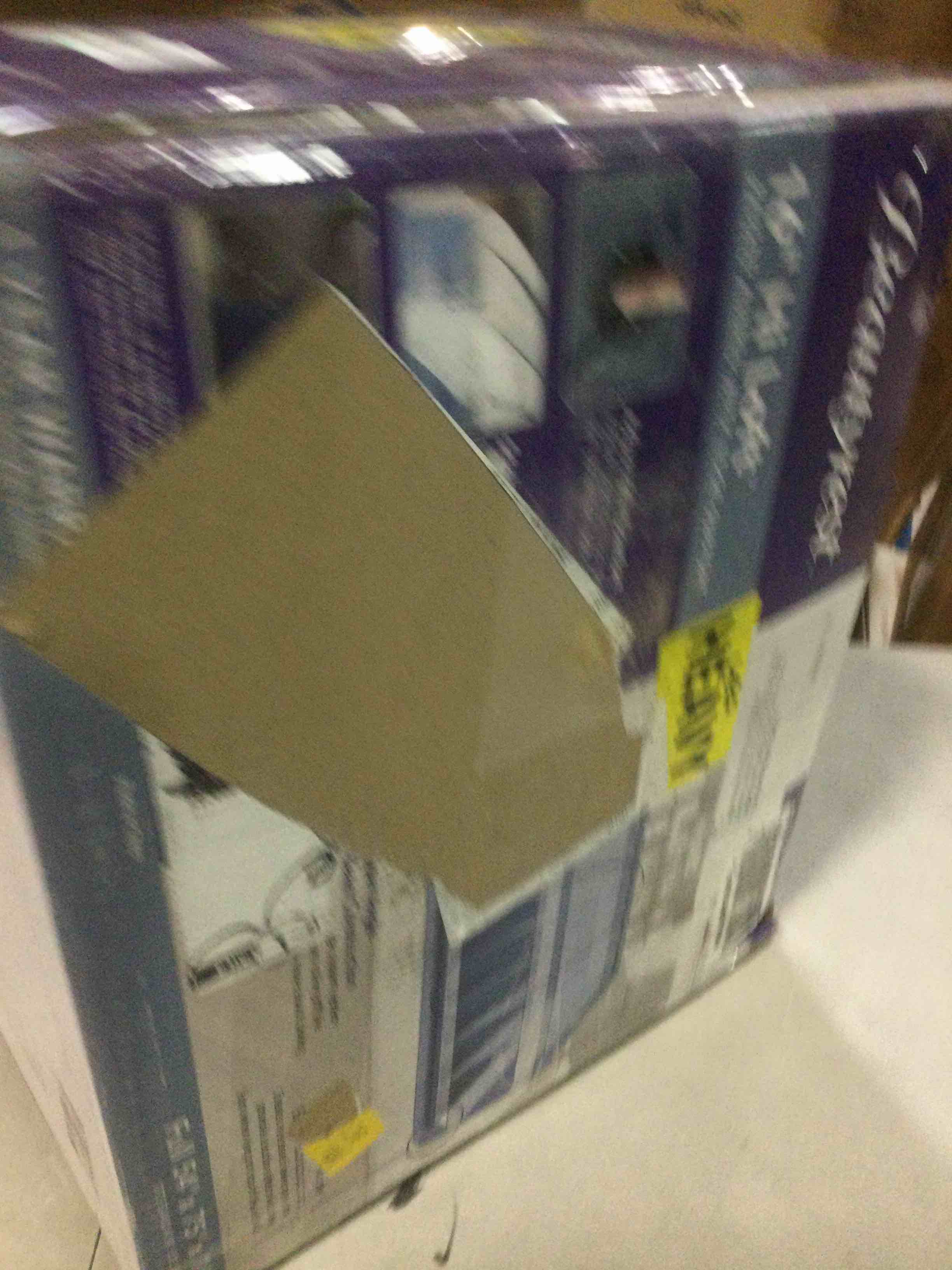 https://s3.amazonaws.com/lotting-images-prod/bidfta/BLU6297403_1714225520036.jpeg