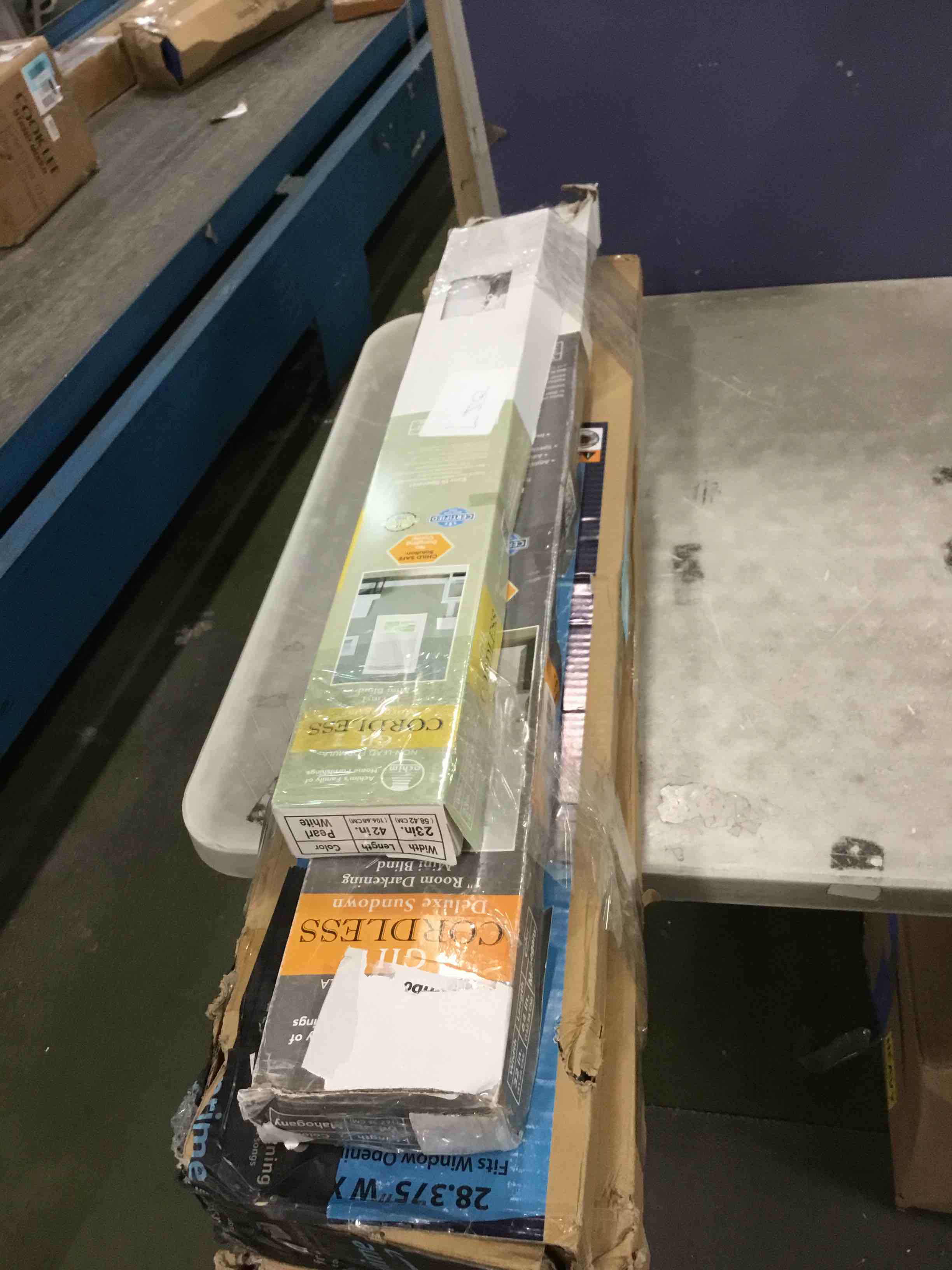 https://s3.amazonaws.com/lotting-images-prod/bidfta/BLU6297515_1712841563772.jpeg