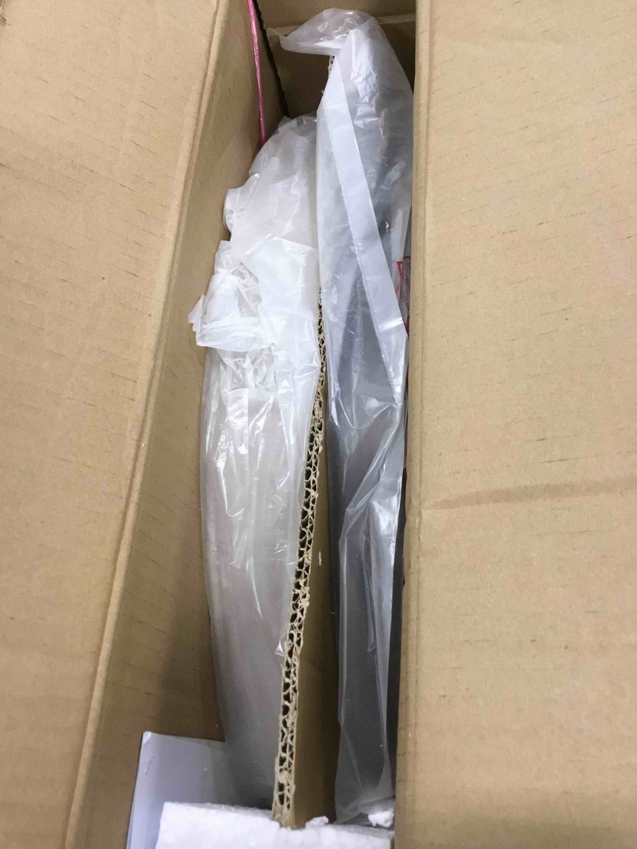 https://s3.amazonaws.com/lotting-images-prod/bidfta/BLU6298257_1713273637504.jpeg