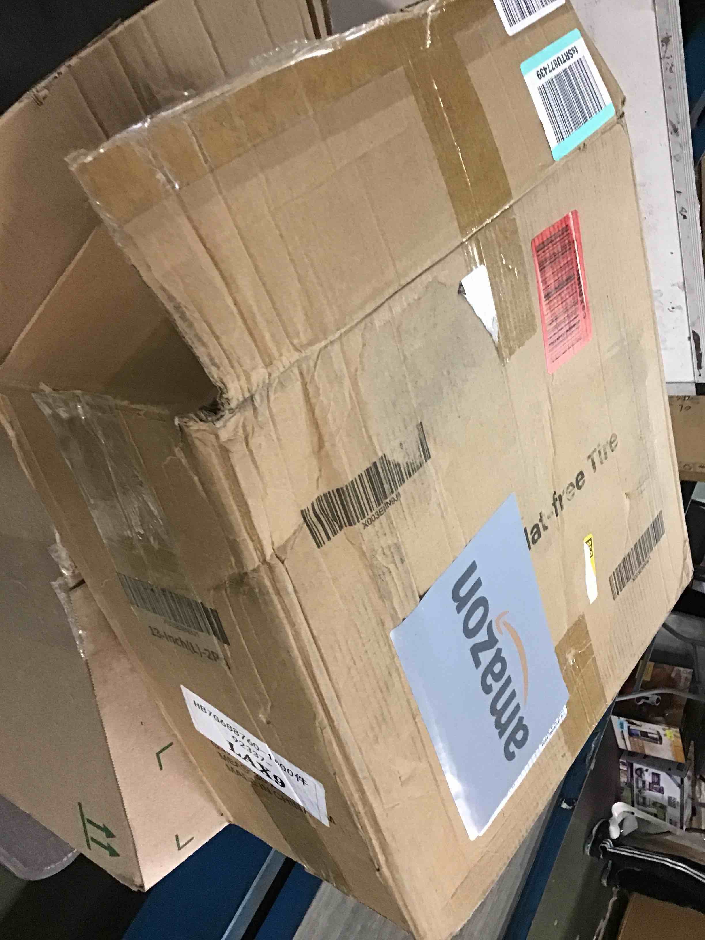 https://s3.amazonaws.com/lotting-images-prod/bidfta/BLU6299365_1712847498597.jpeg