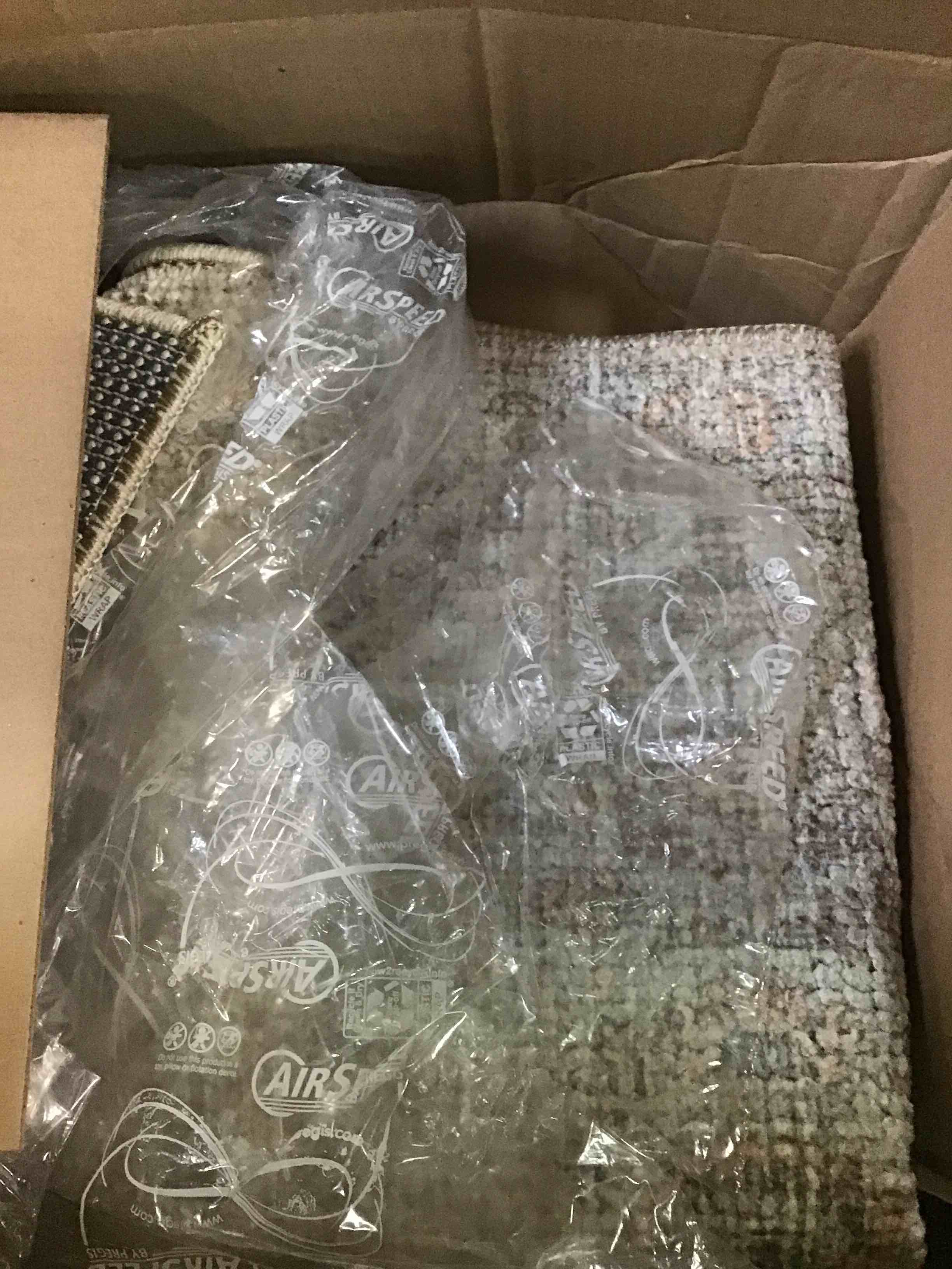 https://s3.amazonaws.com/lotting-images-prod/bidfta/BLU6299416_1712856508921.jpeg