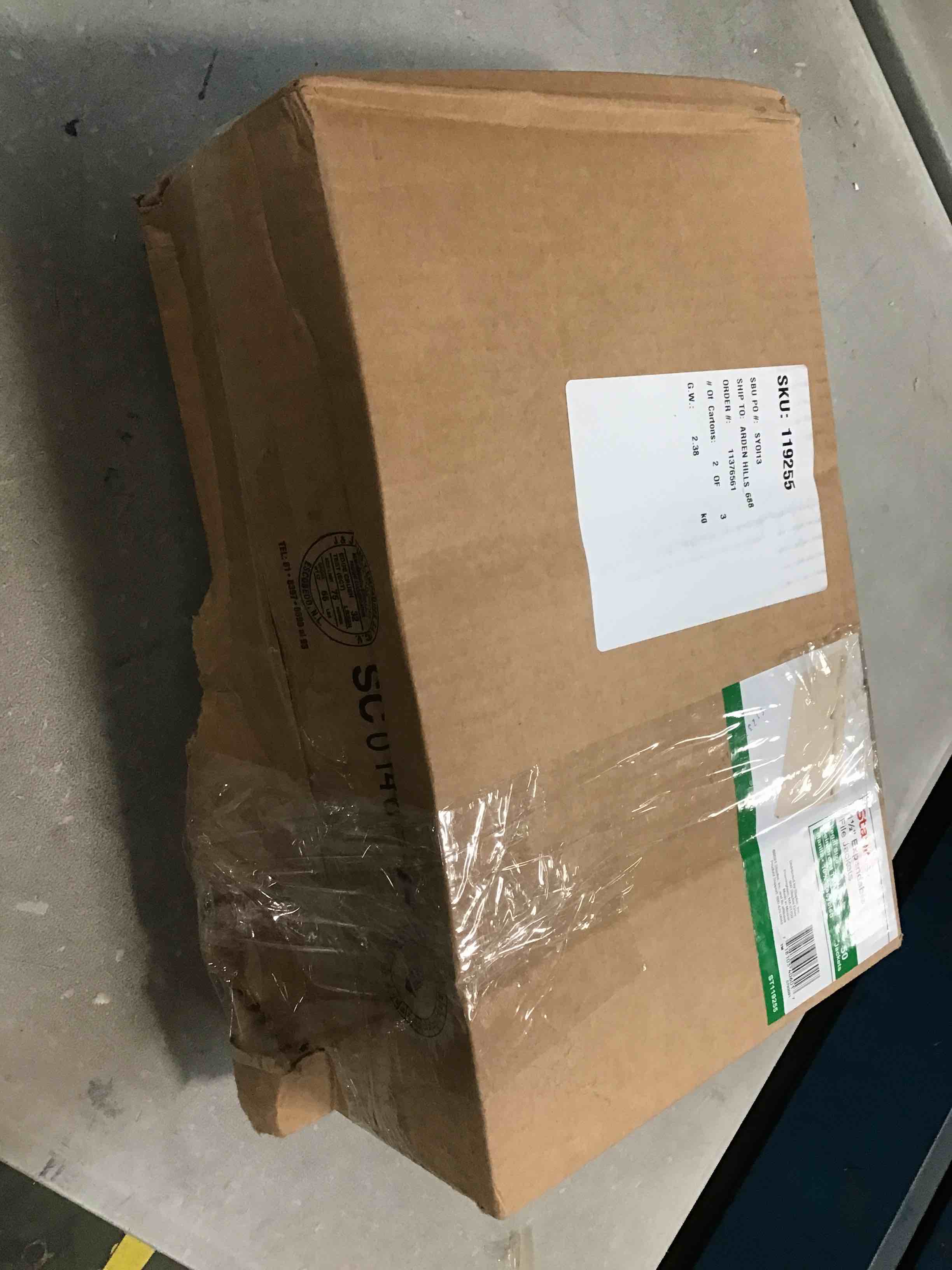 https://s3.amazonaws.com/lotting-images-prod/bidfta/BLU6299472_1712921519434.jpeg