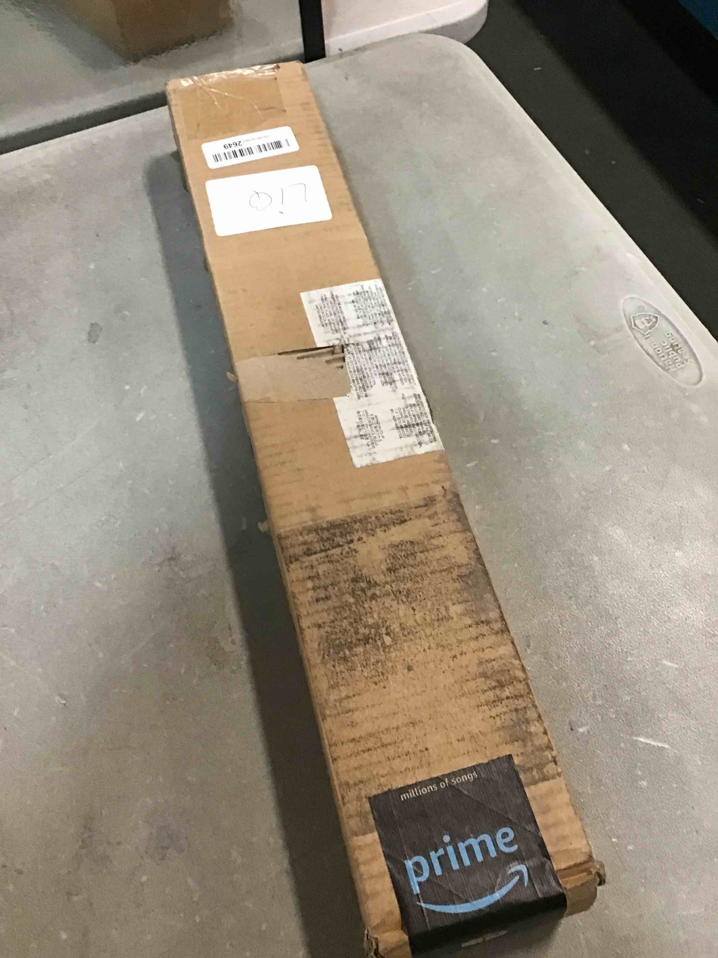 https://s3.amazonaws.com/lotting-images-prod/bidfta/BLU6299509_1712924008232.jpeg