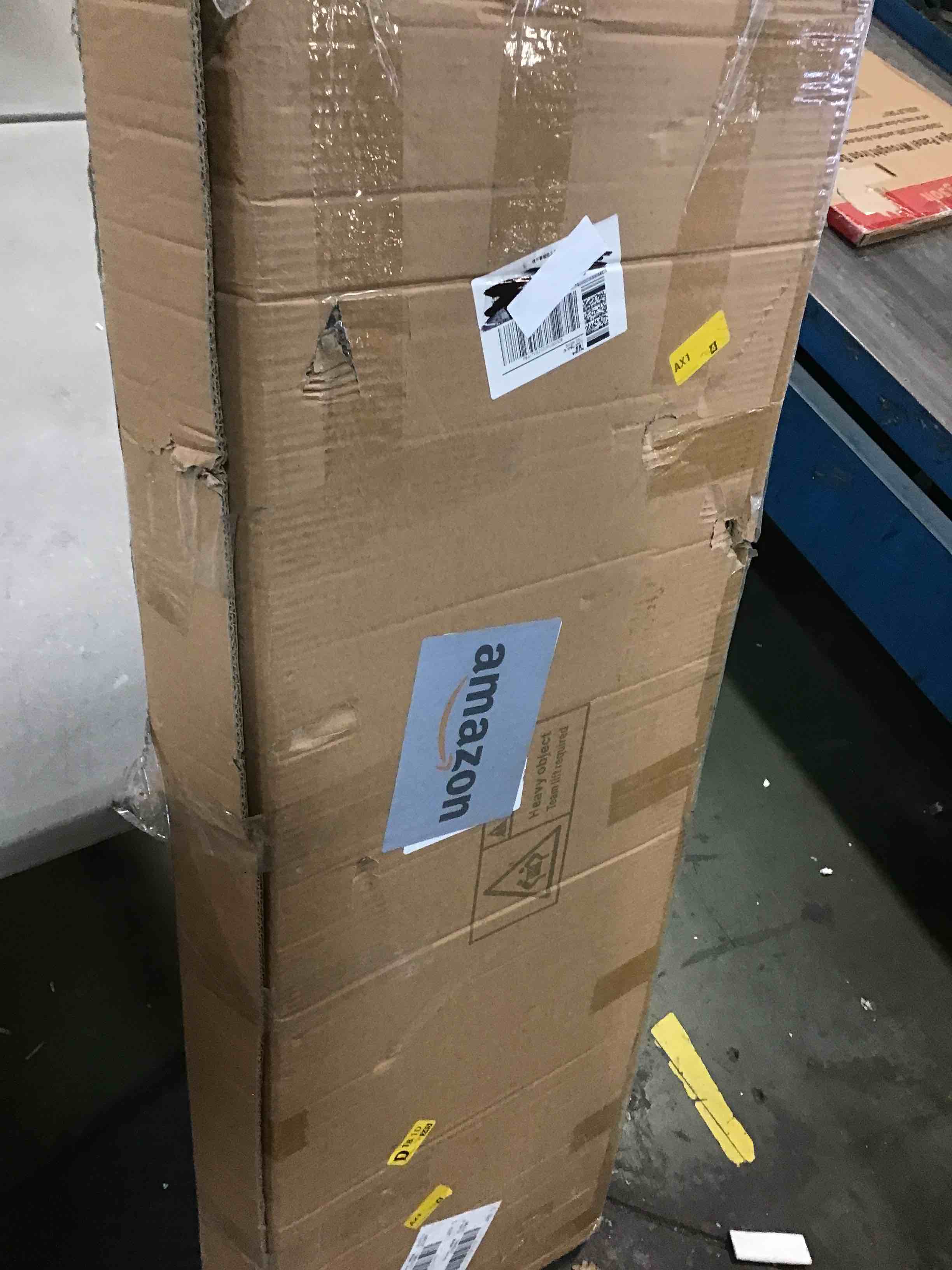 https://s3.amazonaws.com/lotting-images-prod/bidfta/BLU6299920_1713198793531.jpeg