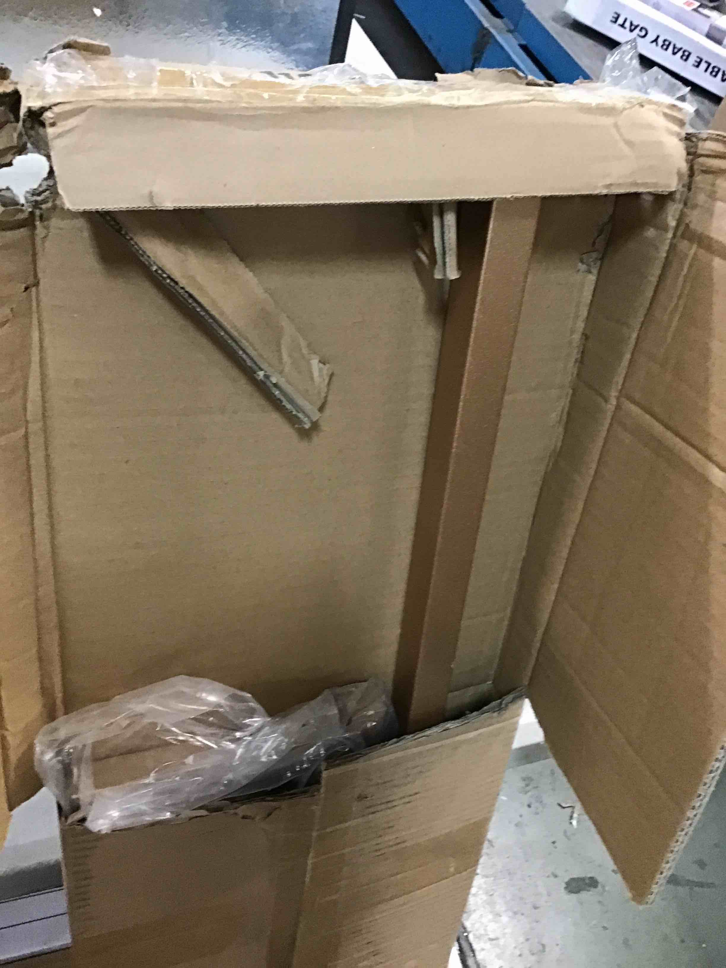 https://s3.amazonaws.com/lotting-images-prod/bidfta/BLU6299969_1713210581005.jpeg