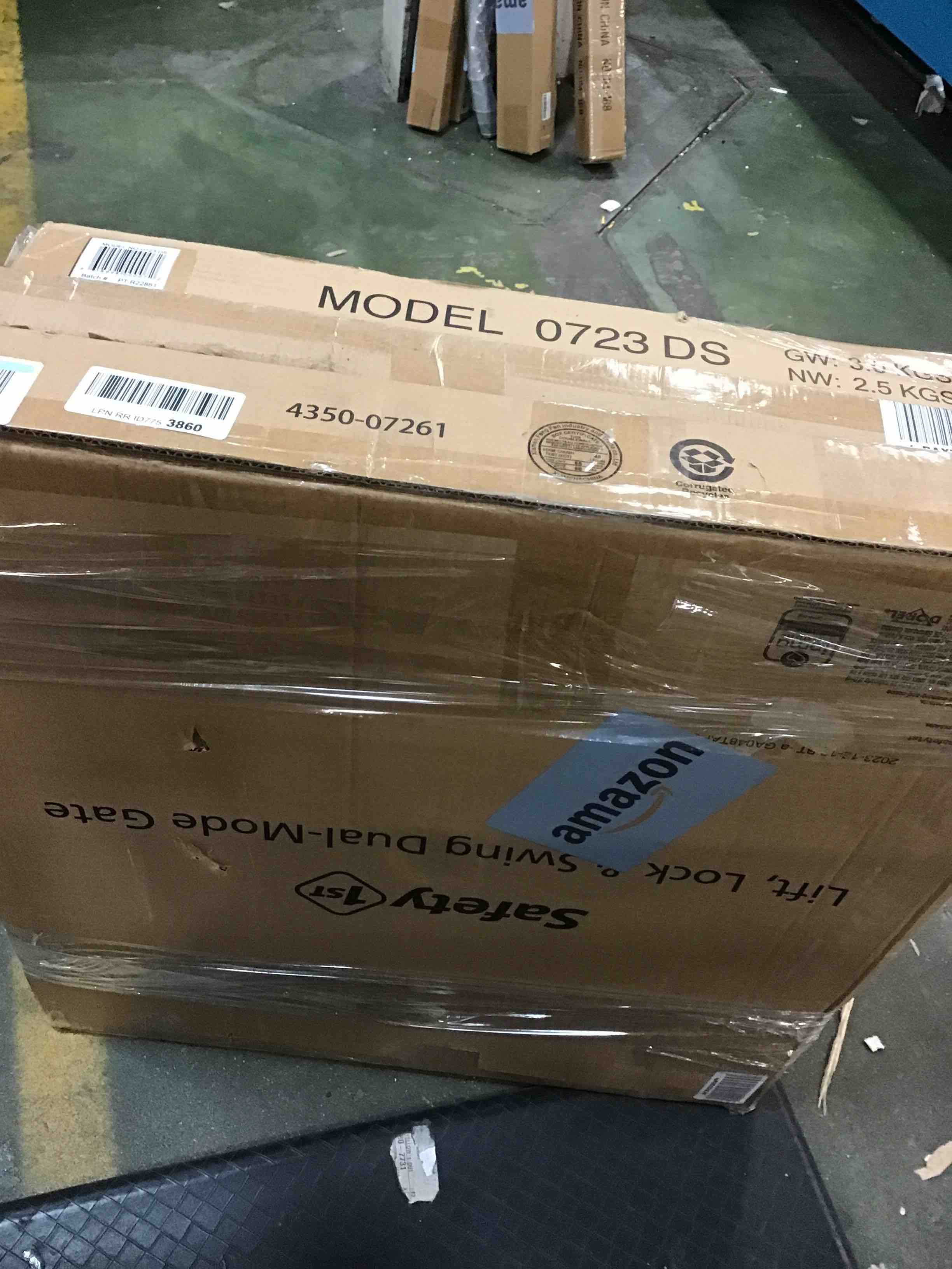 https://s3.amazonaws.com/lotting-images-prod/bidfta/BLU6300256_1713284429763.jpeg