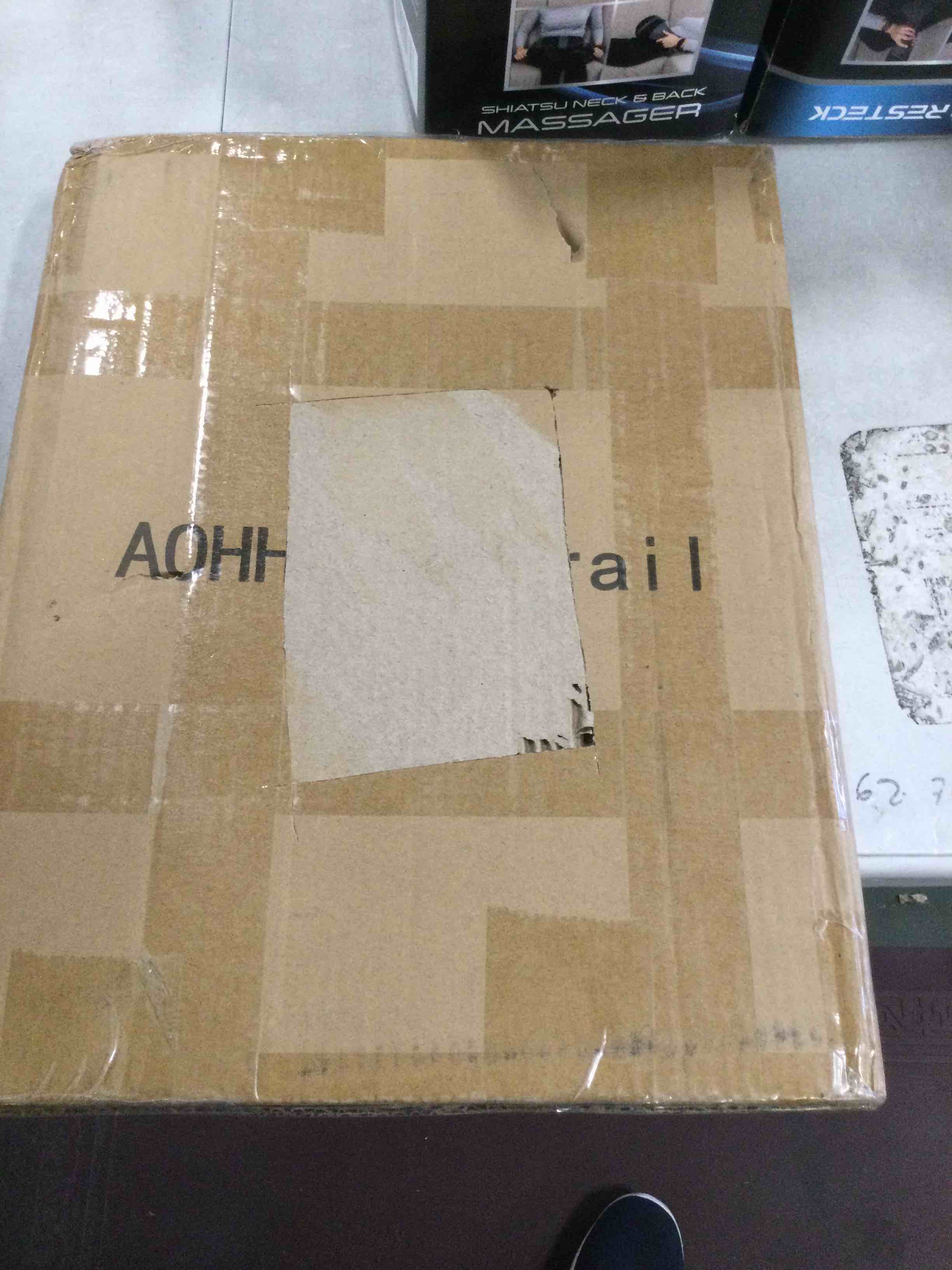 https://s3.amazonaws.com/lotting-images-prod/bidfta/BLU6301837_1713273651720.jpeg
