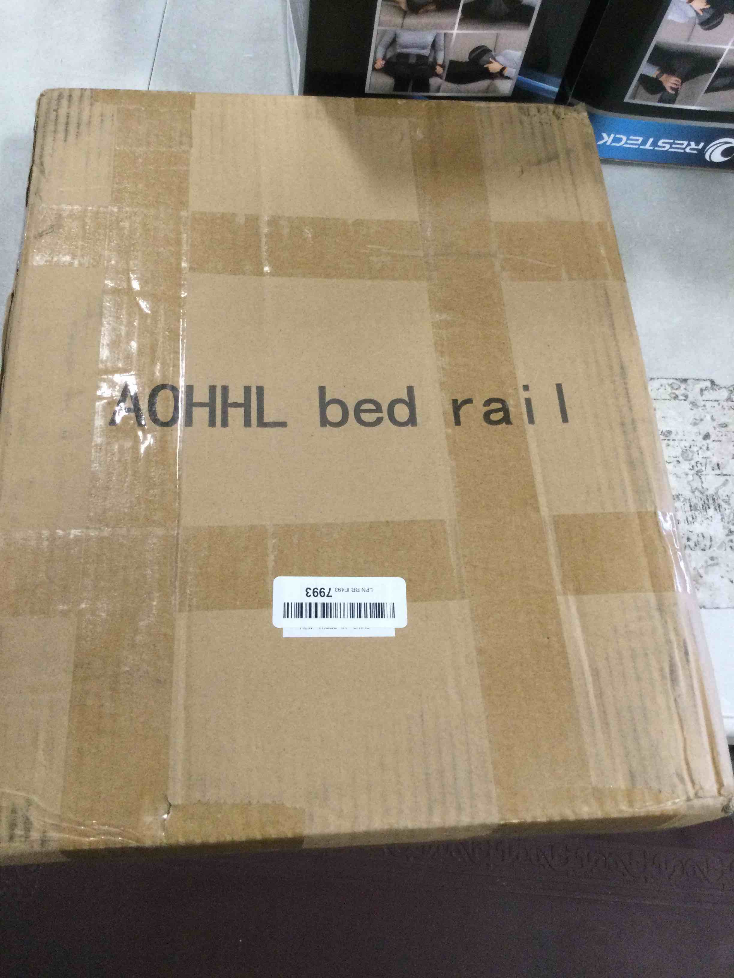 https://s3.amazonaws.com/lotting-images-prod/bidfta/BLU6301837_1713273656019.jpeg