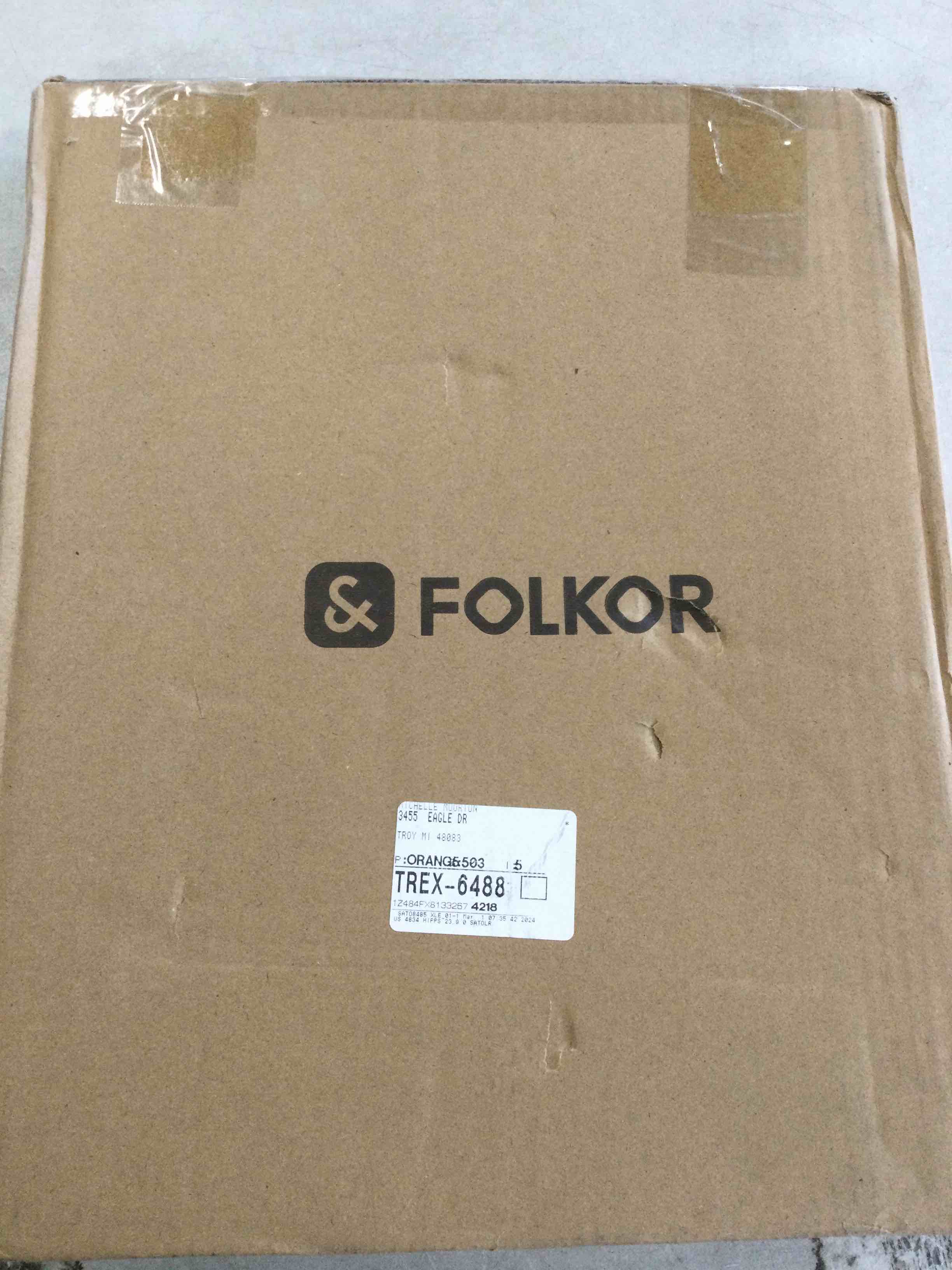 https://s3.amazonaws.com/lotting-images-prod/bidfta/BLU6301913_1713279202048.jpeg