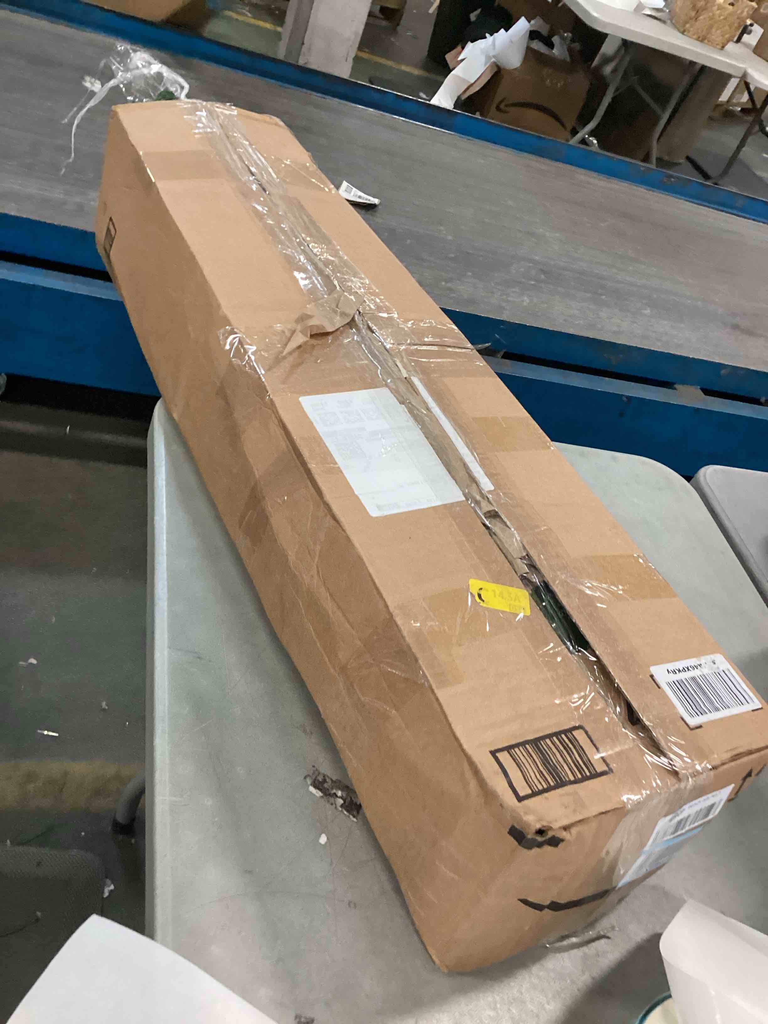 https://s3.amazonaws.com/lotting-images-prod/bidfta/BLU6301950_1712761130884.jpeg