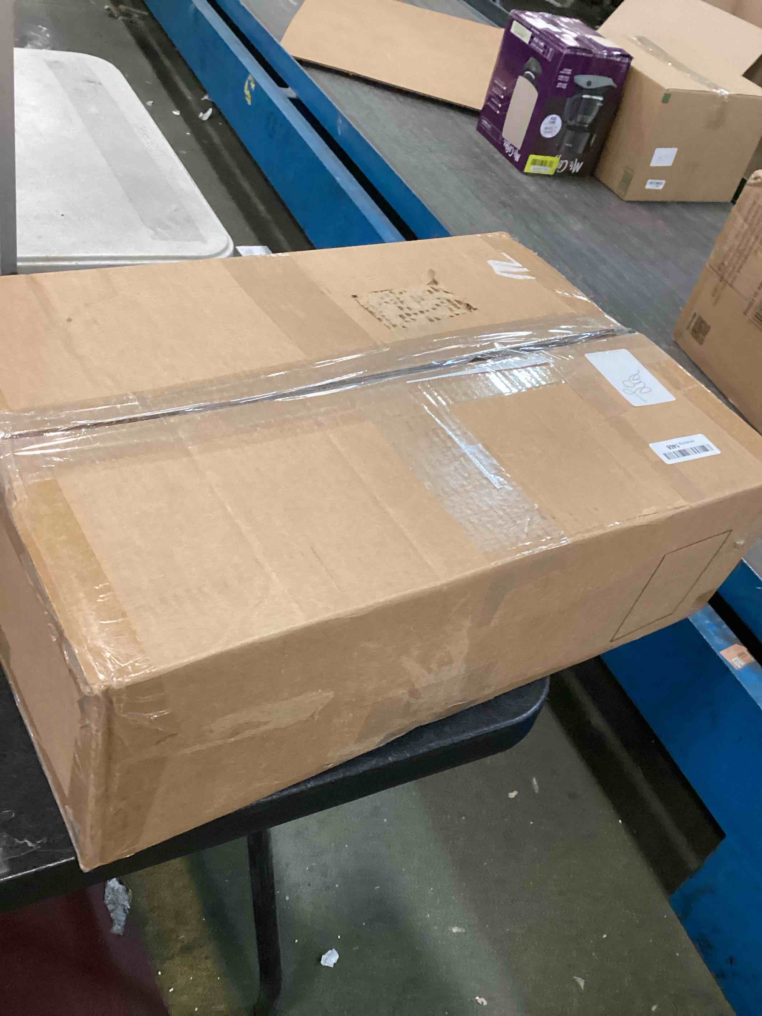 https://s3.amazonaws.com/lotting-images-prod/bidfta/BLU6302307_1712850954418.jpeg