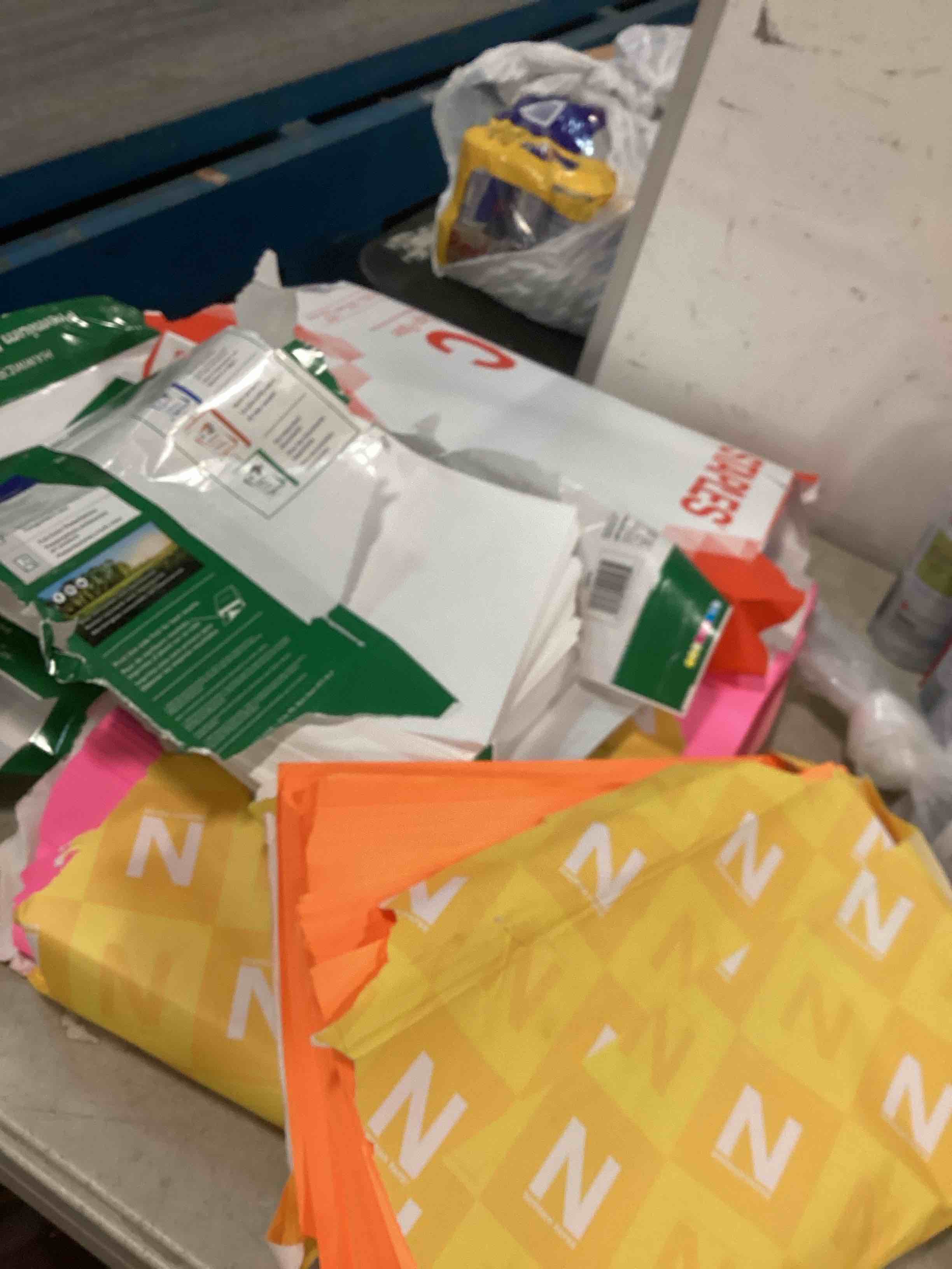 Assorted office copy papers (assorted of colors) (Sizes may vary) 