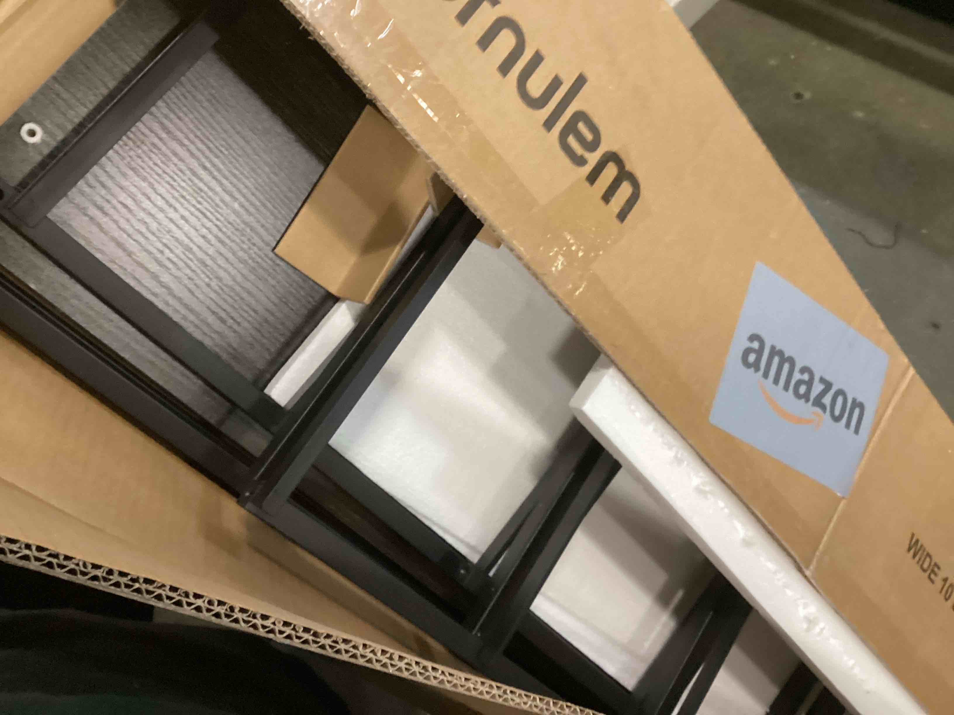 https://s3.amazonaws.com/lotting-images-prod/bidfta/BLU6302836_1713187004404.jpeg