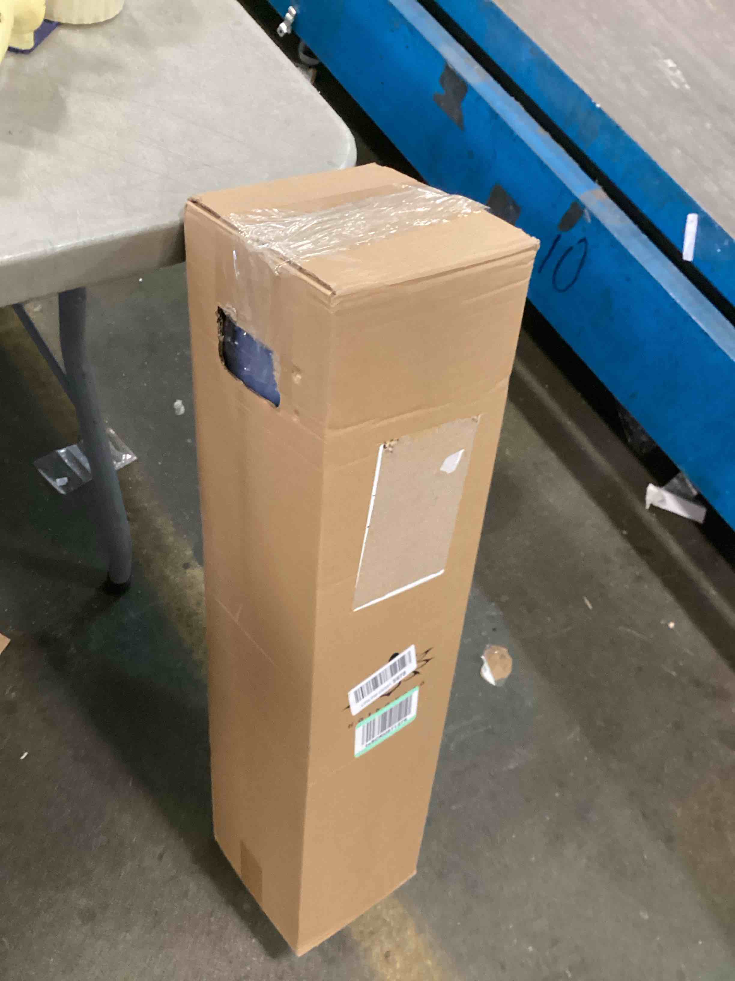 https://s3.amazonaws.com/lotting-images-prod/bidfta/BLU6302921_1713195948674.jpeg