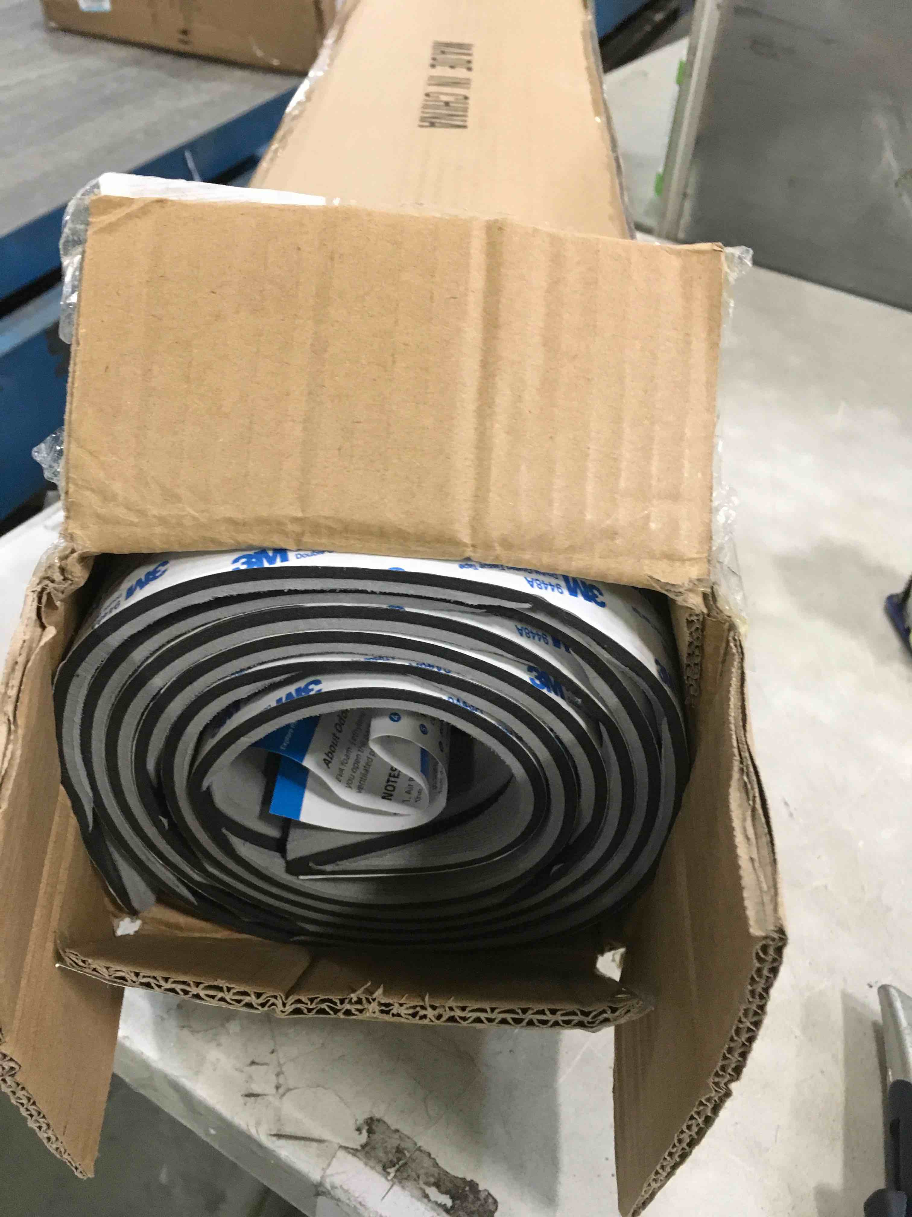 https://s3.amazonaws.com/lotting-images-prod/bidfta/BLU6303341_1713297442225.jpeg