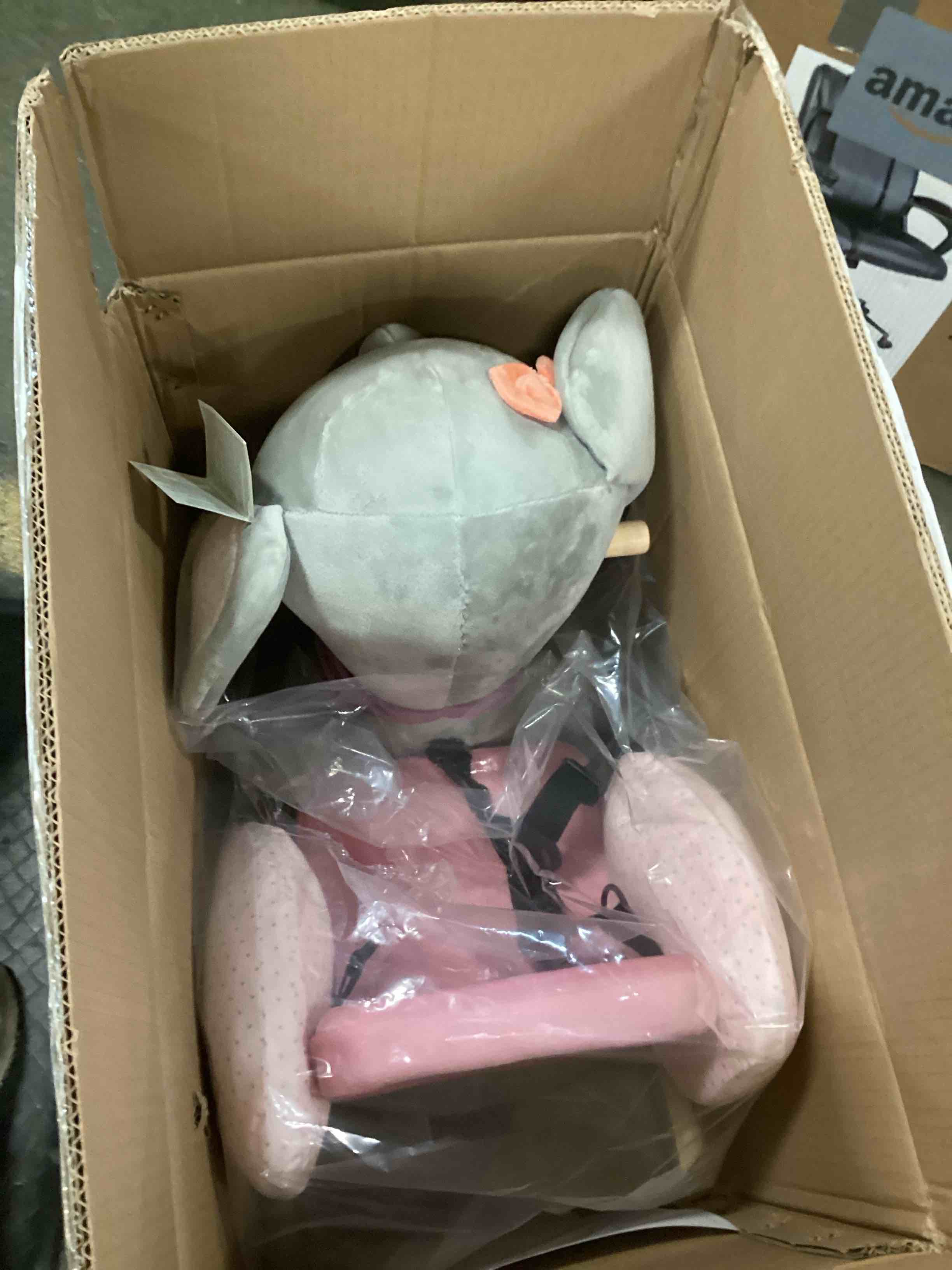 https://s3.amazonaws.com/lotting-images-prod/bidfta/BLU6303418_1713357784931.jpeg