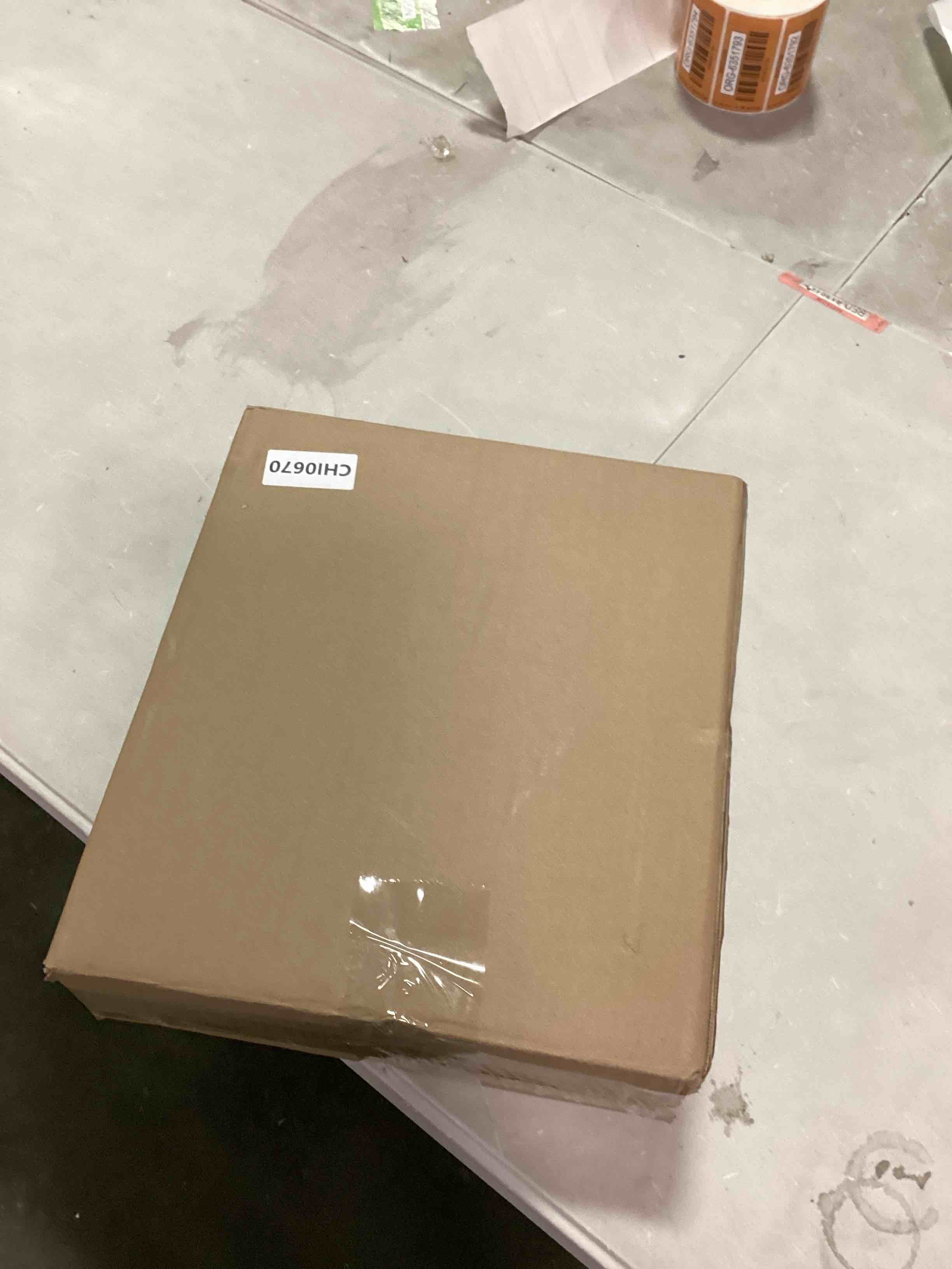 https://s3.amazonaws.com/lotting-images-prod/bidfta/BLU6303820_1712929968510.jpeg