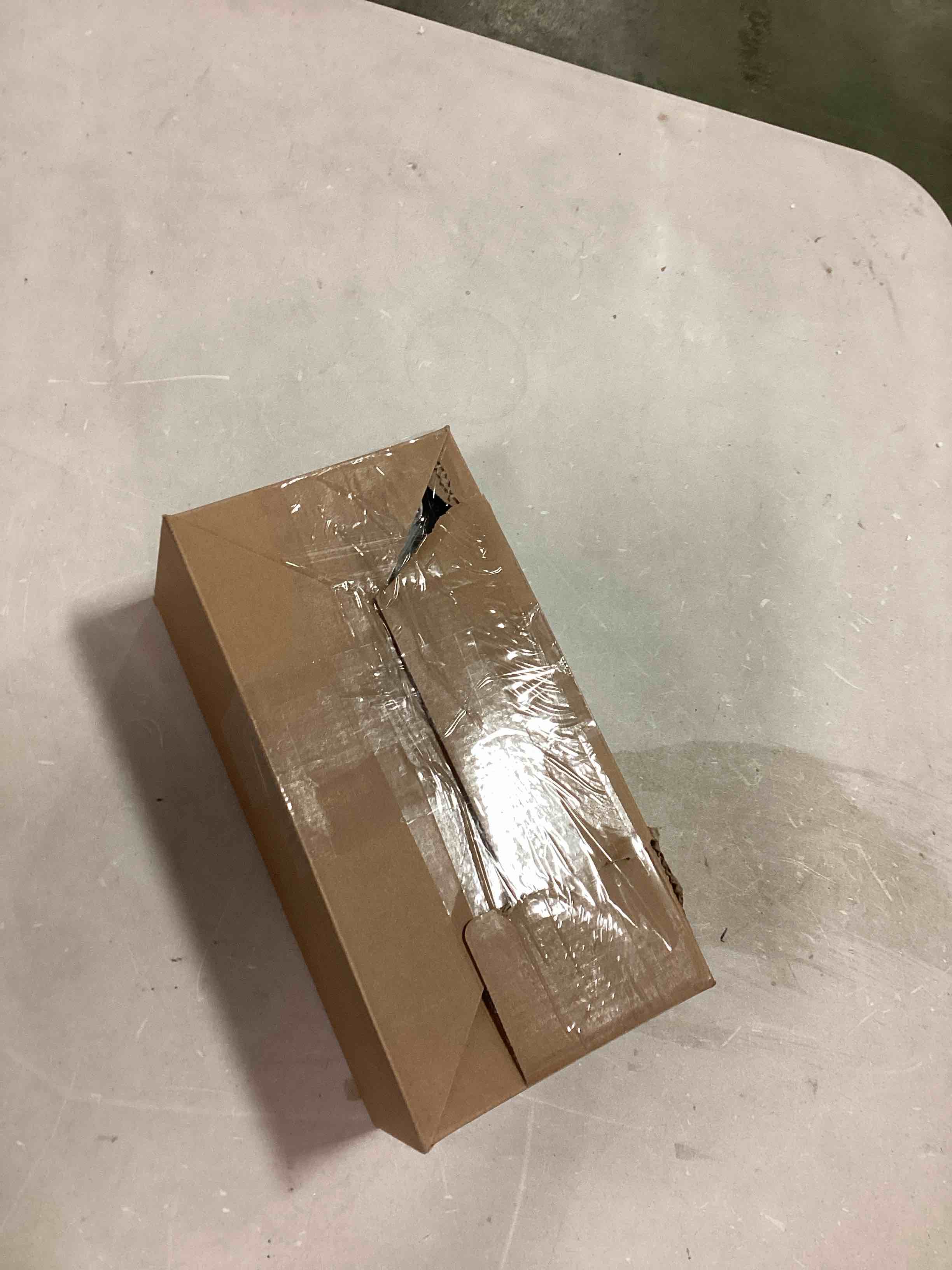 https://s3.amazonaws.com/lotting-images-prod/bidfta/BLU6303841_1712934596586.jpeg