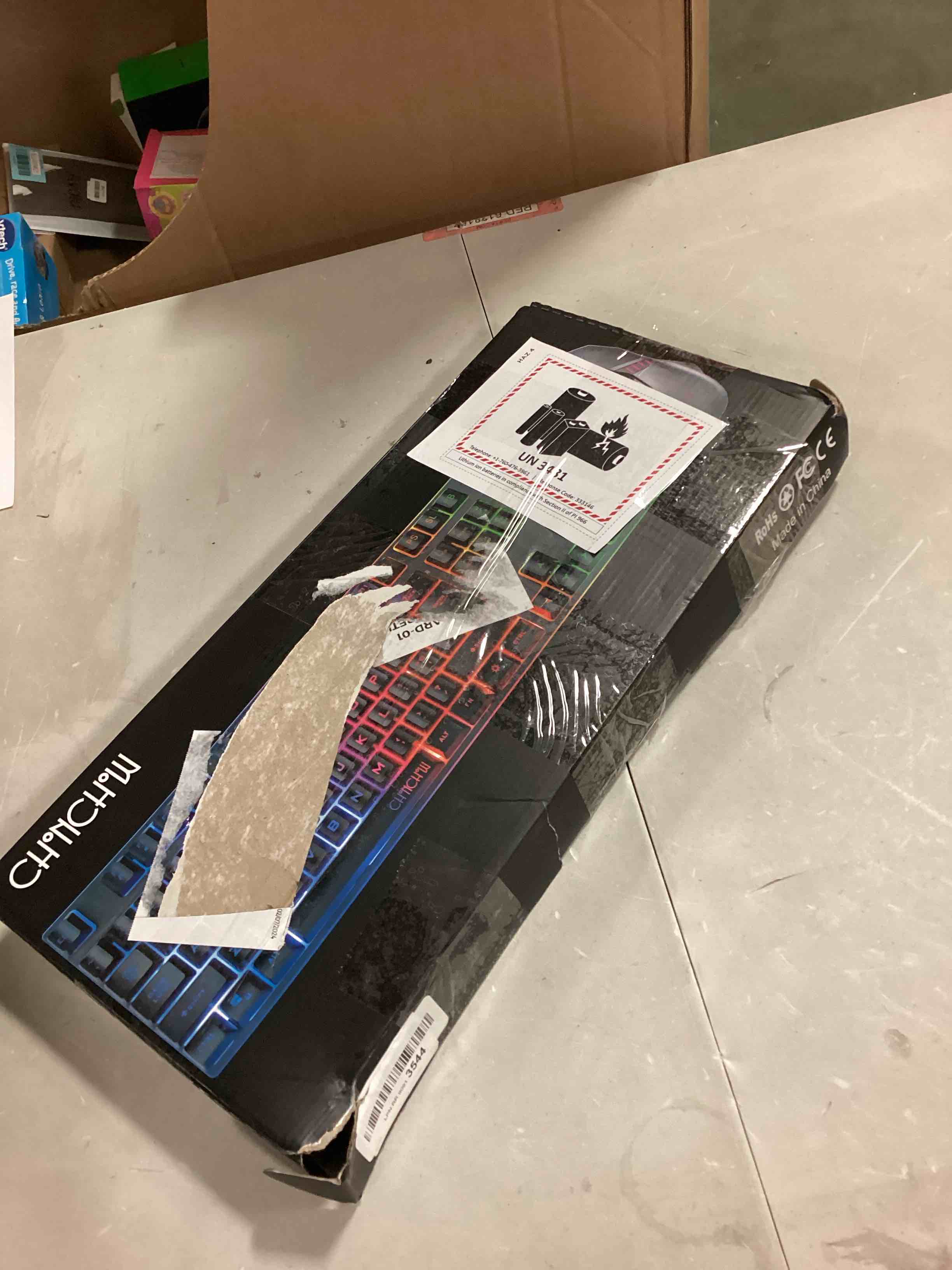 https://s3.amazonaws.com/lotting-images-prod/bidfta/BLU6304623_1713877554634.jpeg