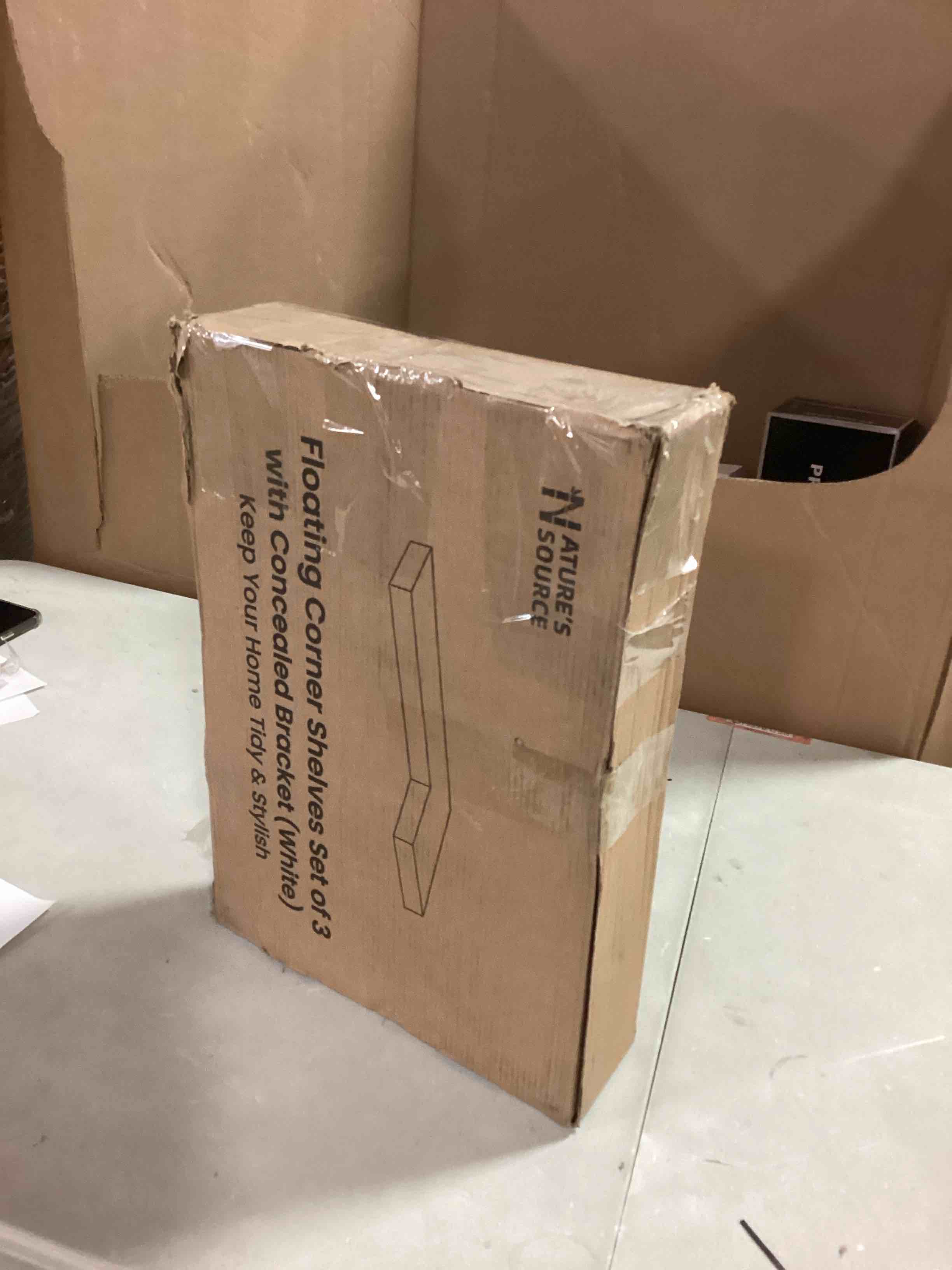 https://s3.amazonaws.com/lotting-images-prod/bidfta/BLU6304655_1713882834562.jpeg