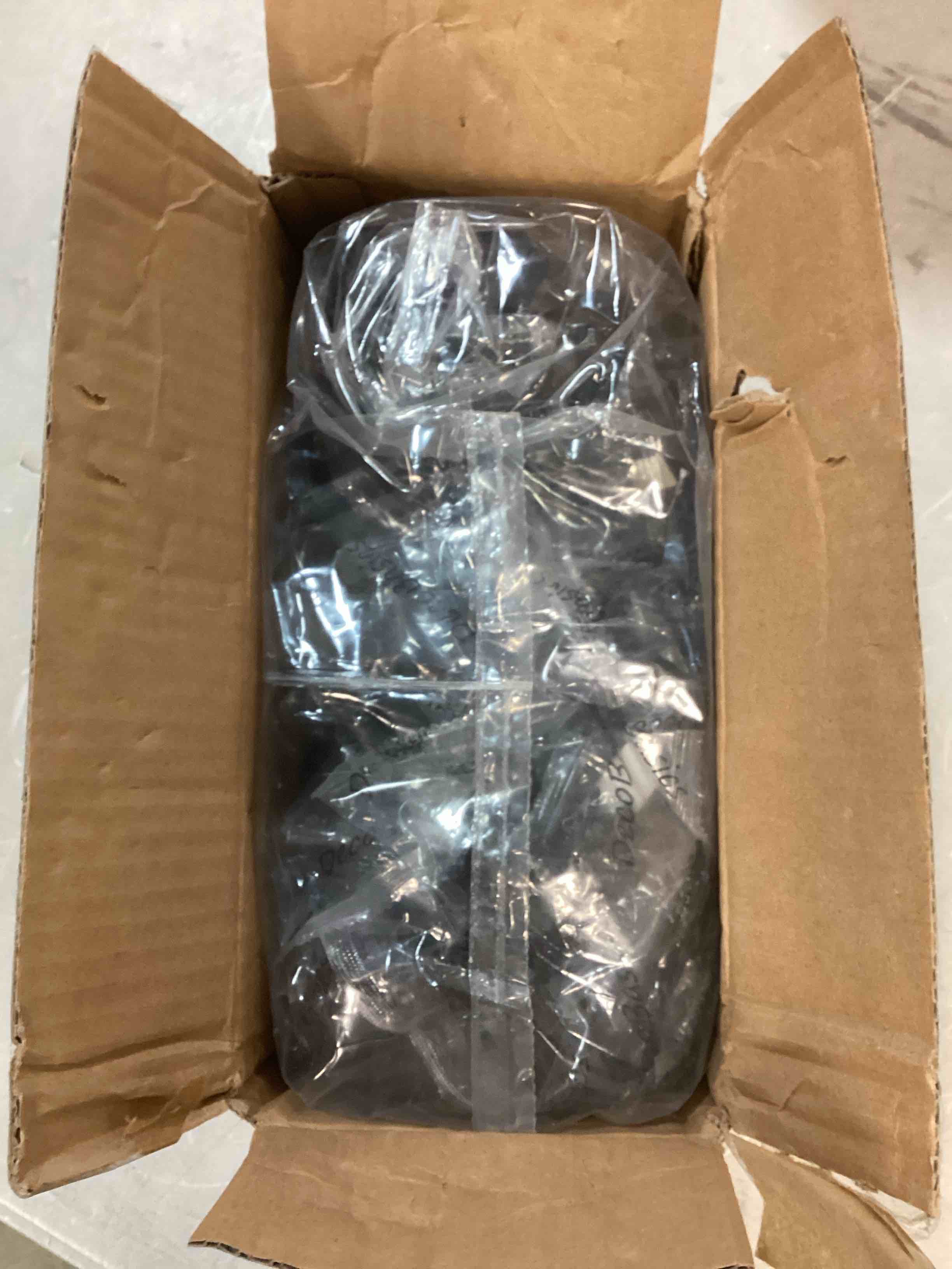 https://s3.amazonaws.com/lotting-images-prod/bidfta/BLU6305045_1713789981027.jpeg