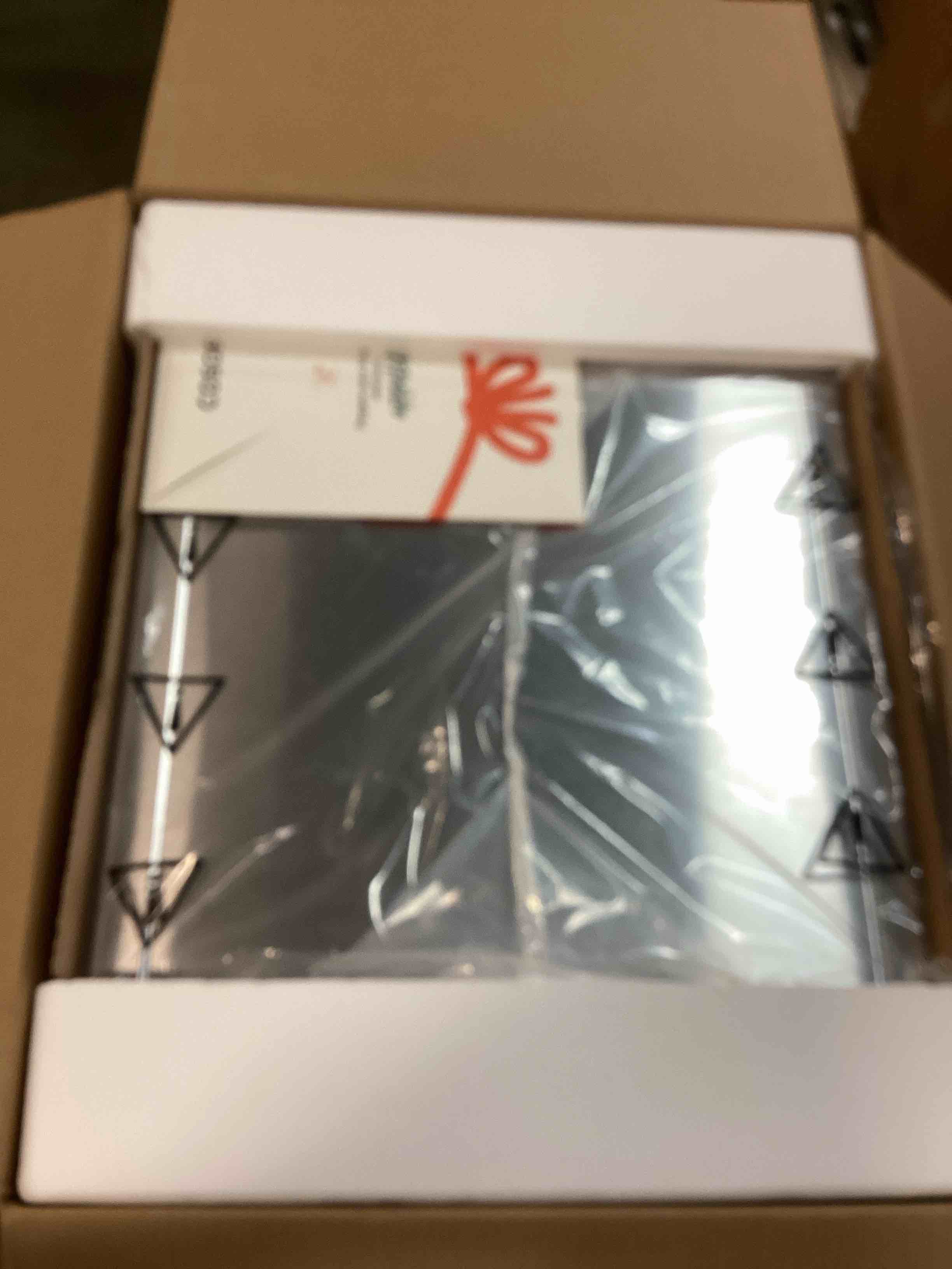 https://s3.amazonaws.com/lotting-images-prod/bidfta/BLU6305212_1713810997150.jpeg