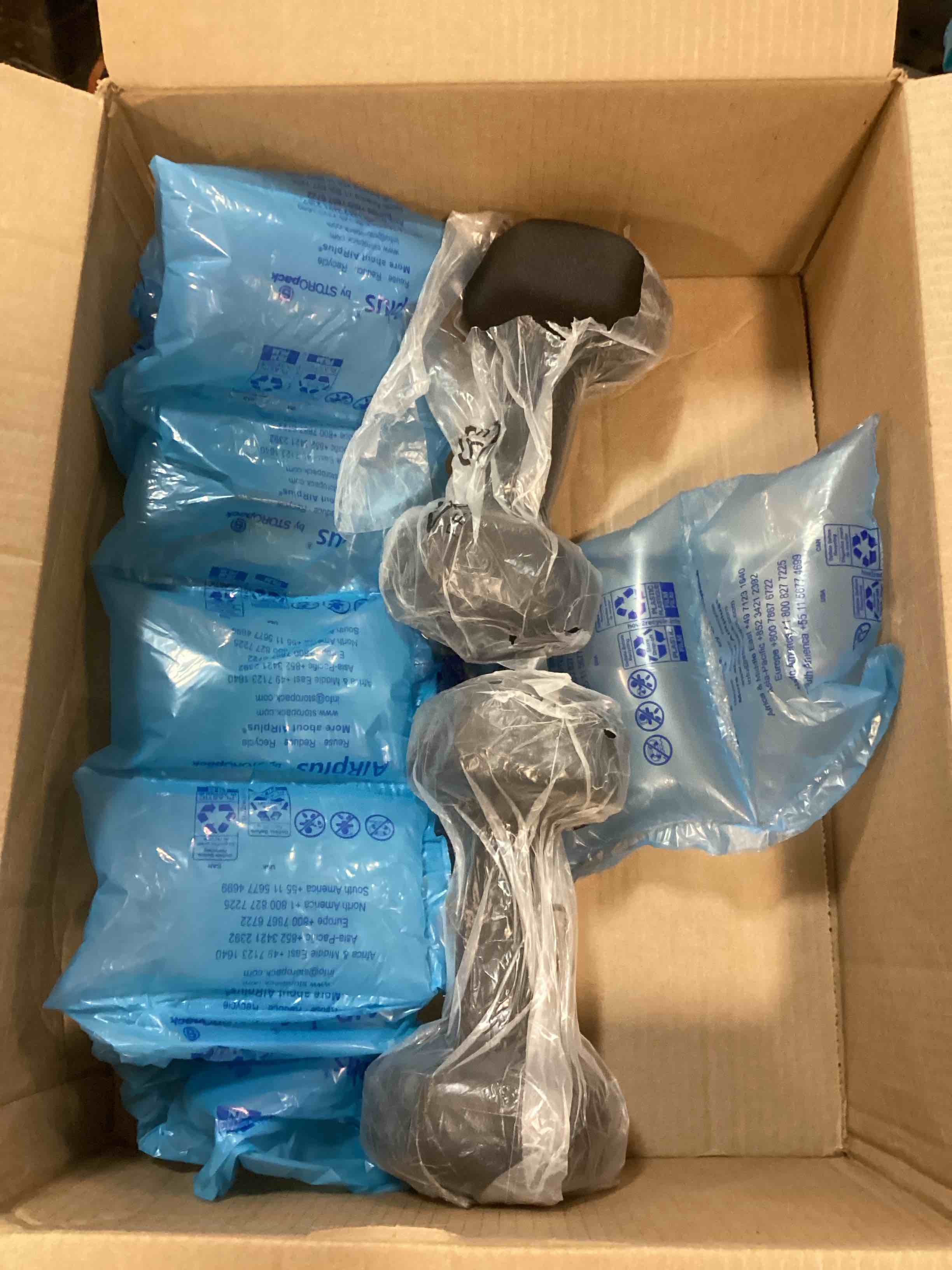 https://s3.amazonaws.com/lotting-images-prod/bidfta/BLU6305506_1713974255555.jpeg