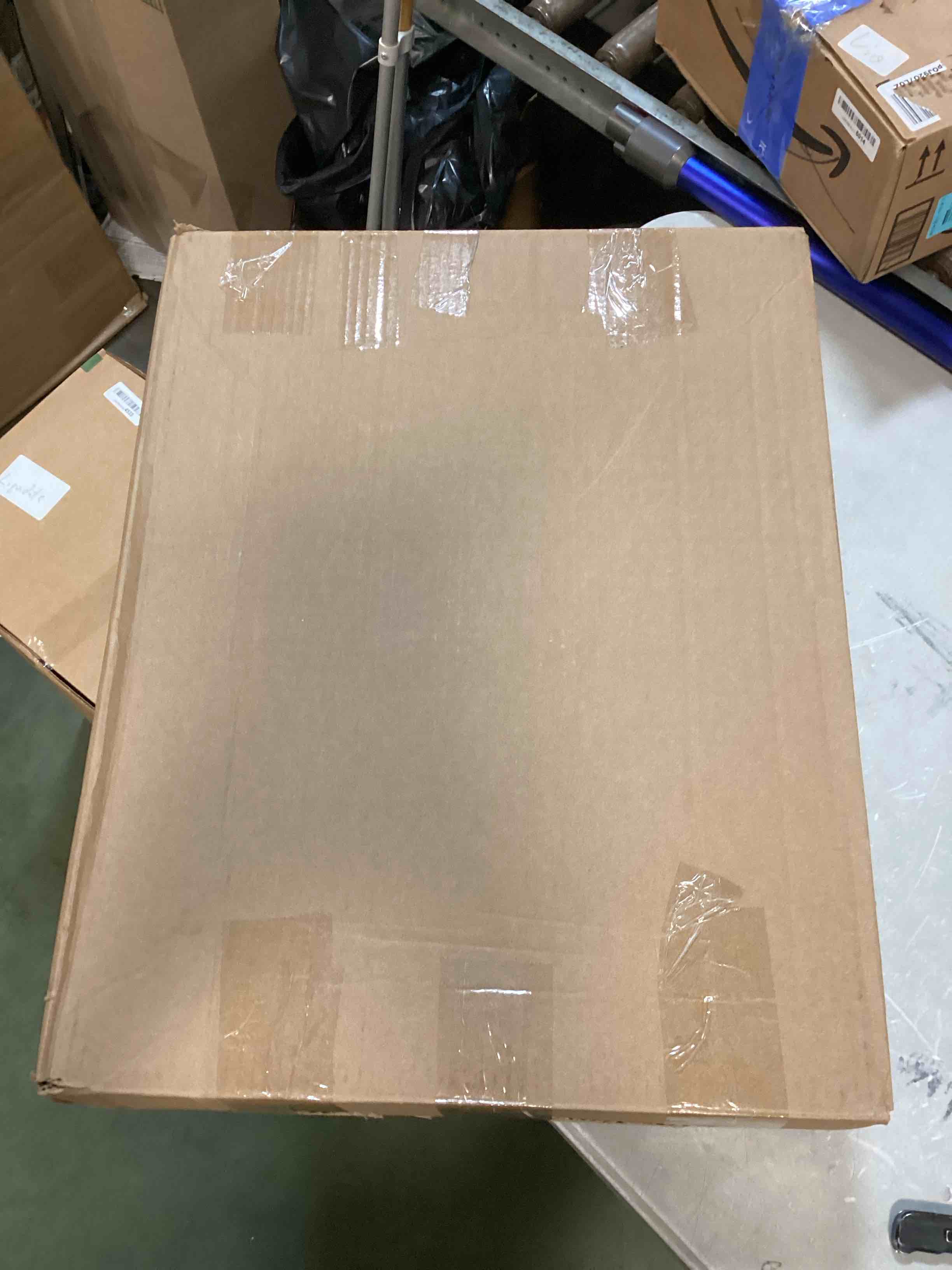 https://s3.amazonaws.com/lotting-images-prod/bidfta/BLU6305613_1714049089934.jpeg