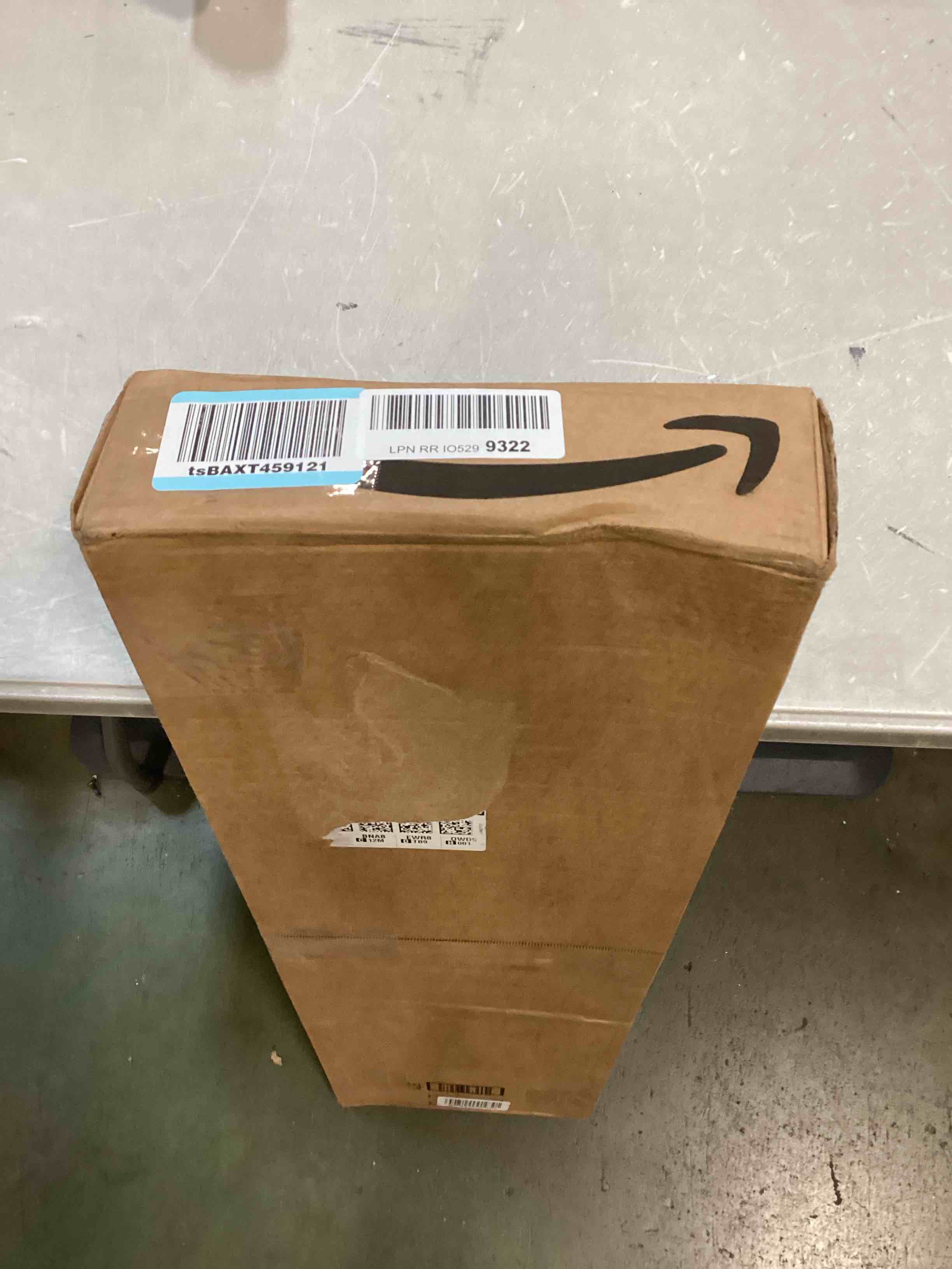 https://s3.amazonaws.com/lotting-images-prod/bidfta/BLU6305803_1714152371975.jpeg
