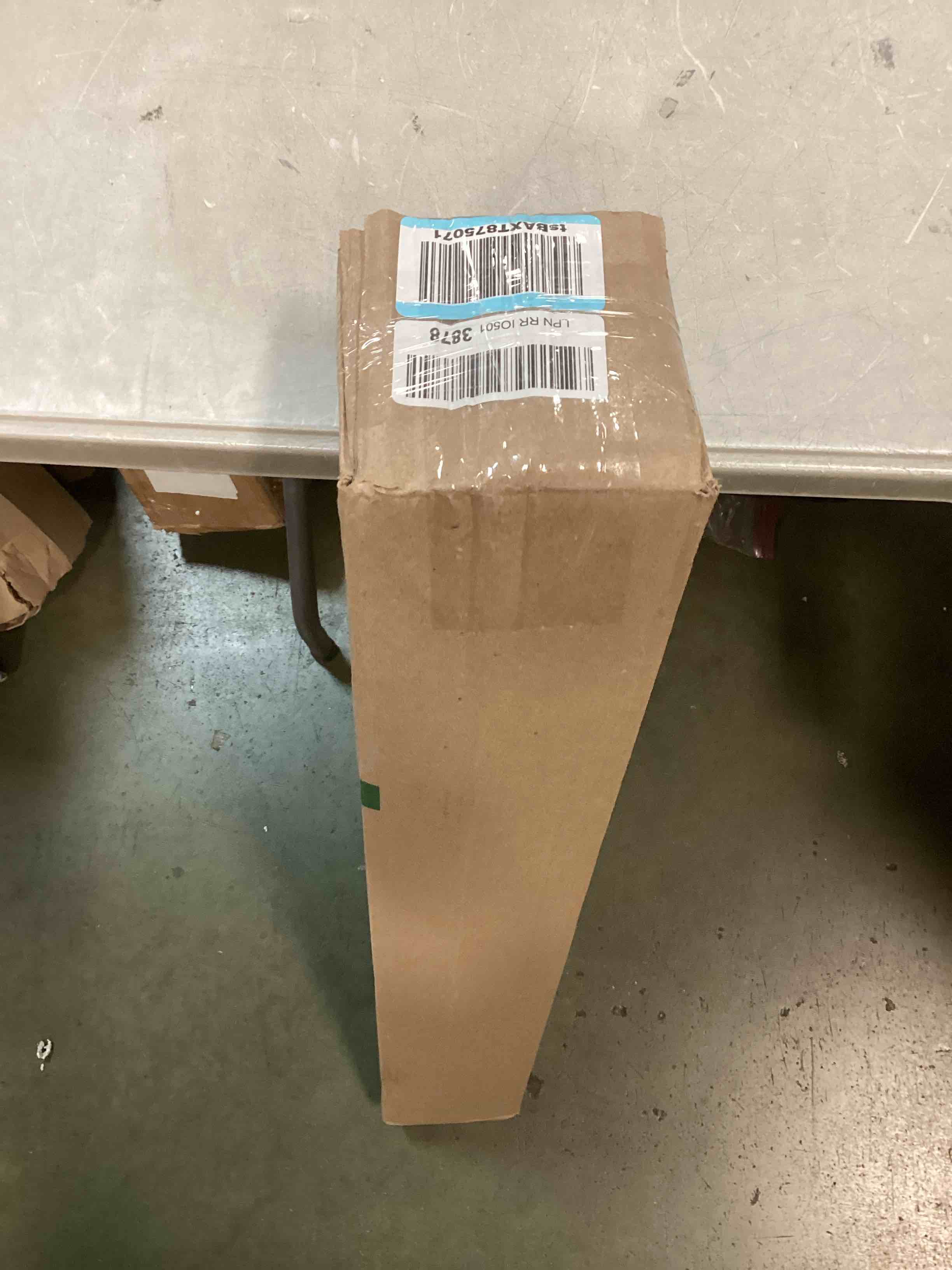 https://s3.amazonaws.com/lotting-images-prod/bidfta/BLU6306201_1714412171227.jpeg