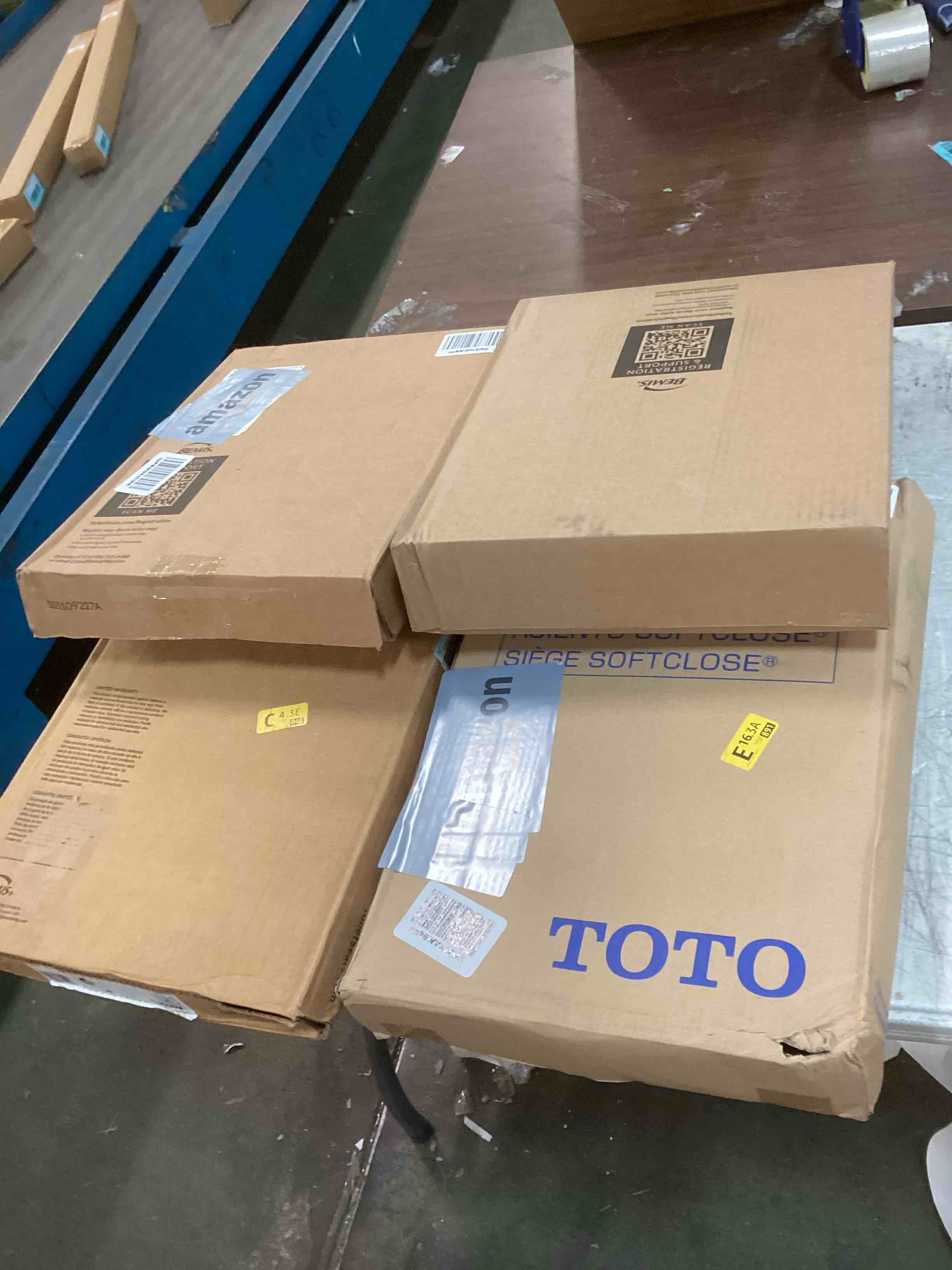 Assorted Toilet Seats 