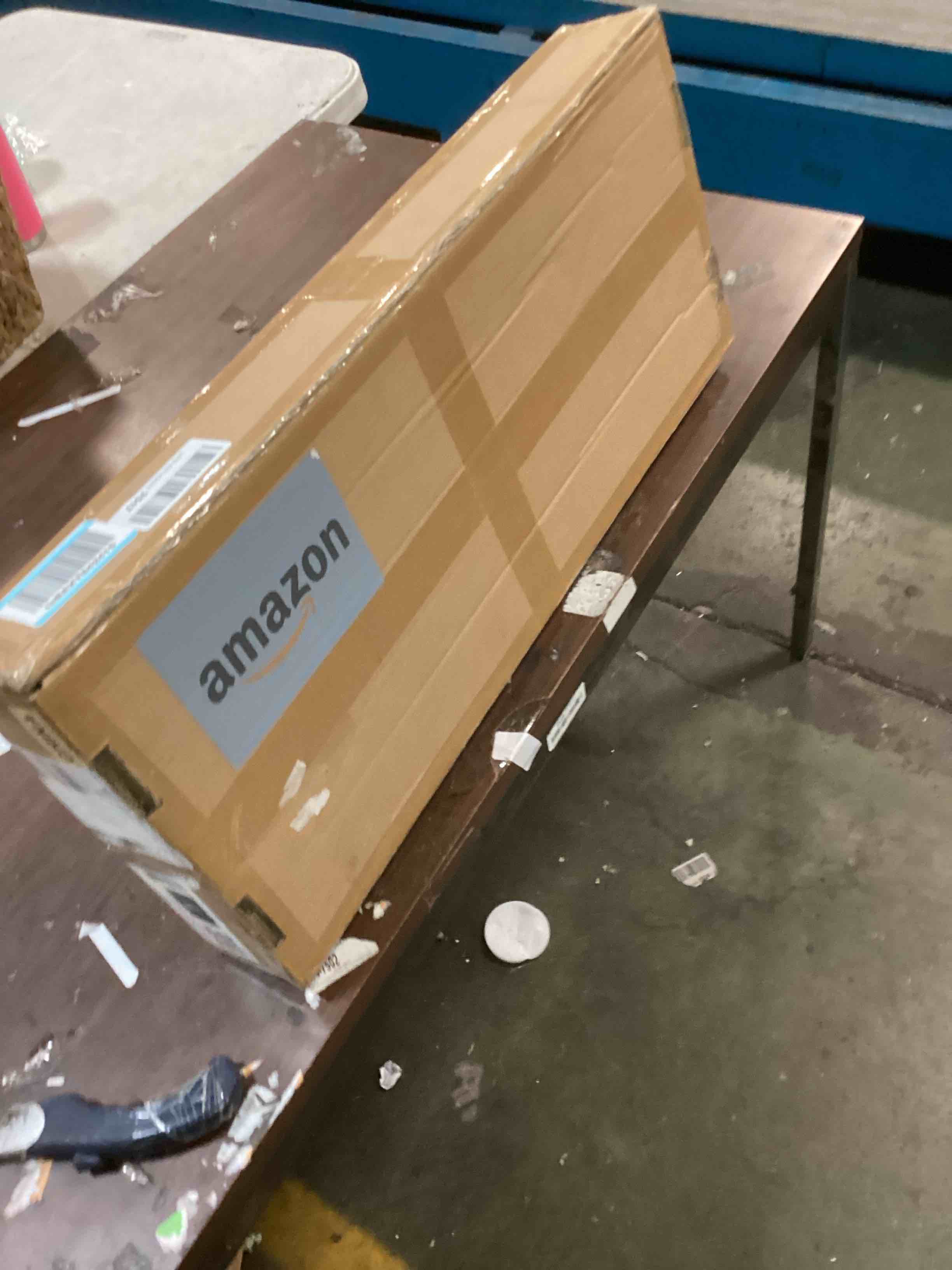 https://s3.amazonaws.com/lotting-images-prod/bidfta/BLU6306806_1712833950383.jpeg
