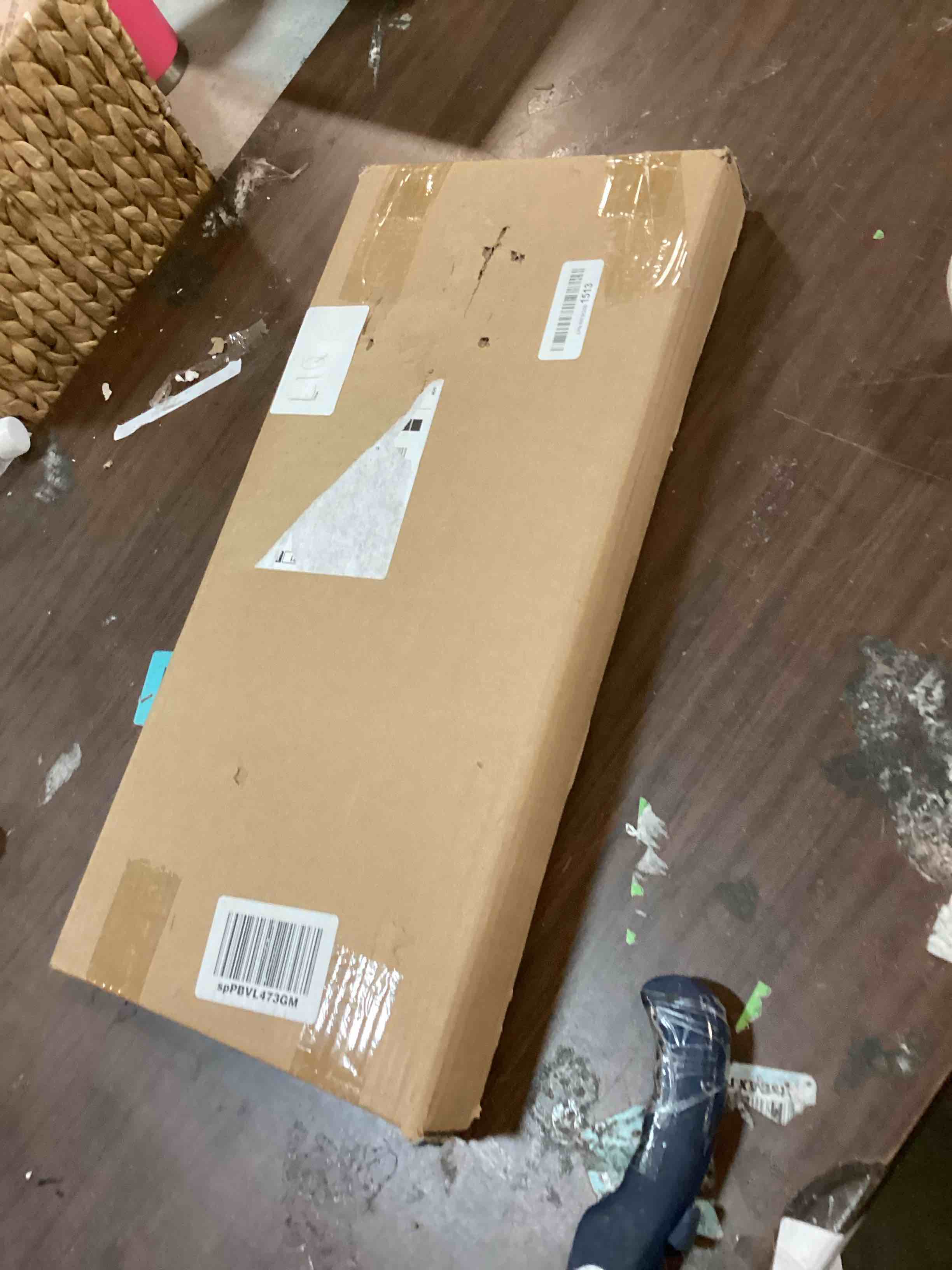 https://s3.amazonaws.com/lotting-images-prod/bidfta/BLU6307055_1712859356894.jpeg