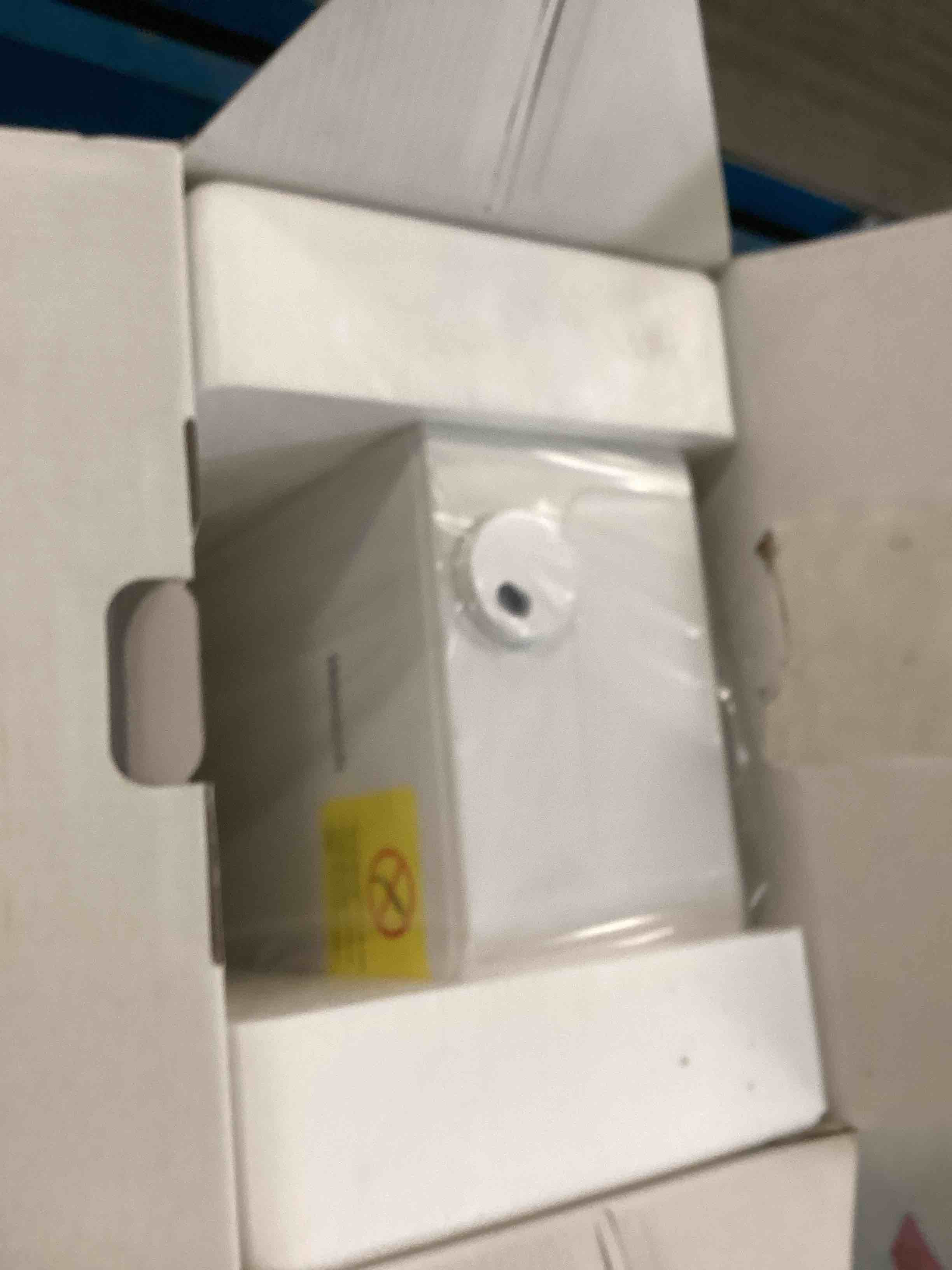 https://s3.amazonaws.com/lotting-images-prod/bidfta/BLU6307571_1713462162888.jpeg