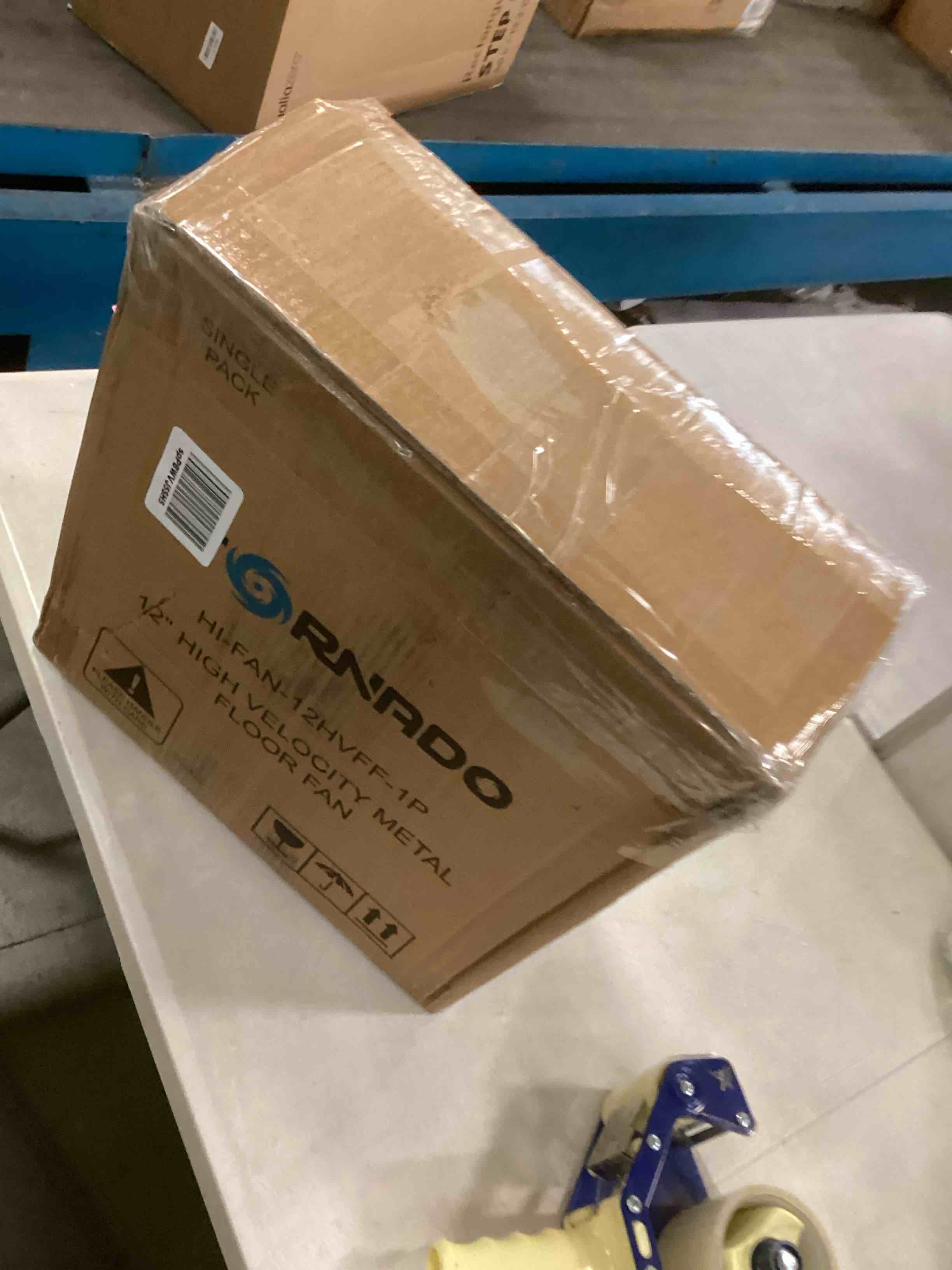 https://s3.amazonaws.com/lotting-images-prod/bidfta/BLU6307899_1713786238872.jpeg
