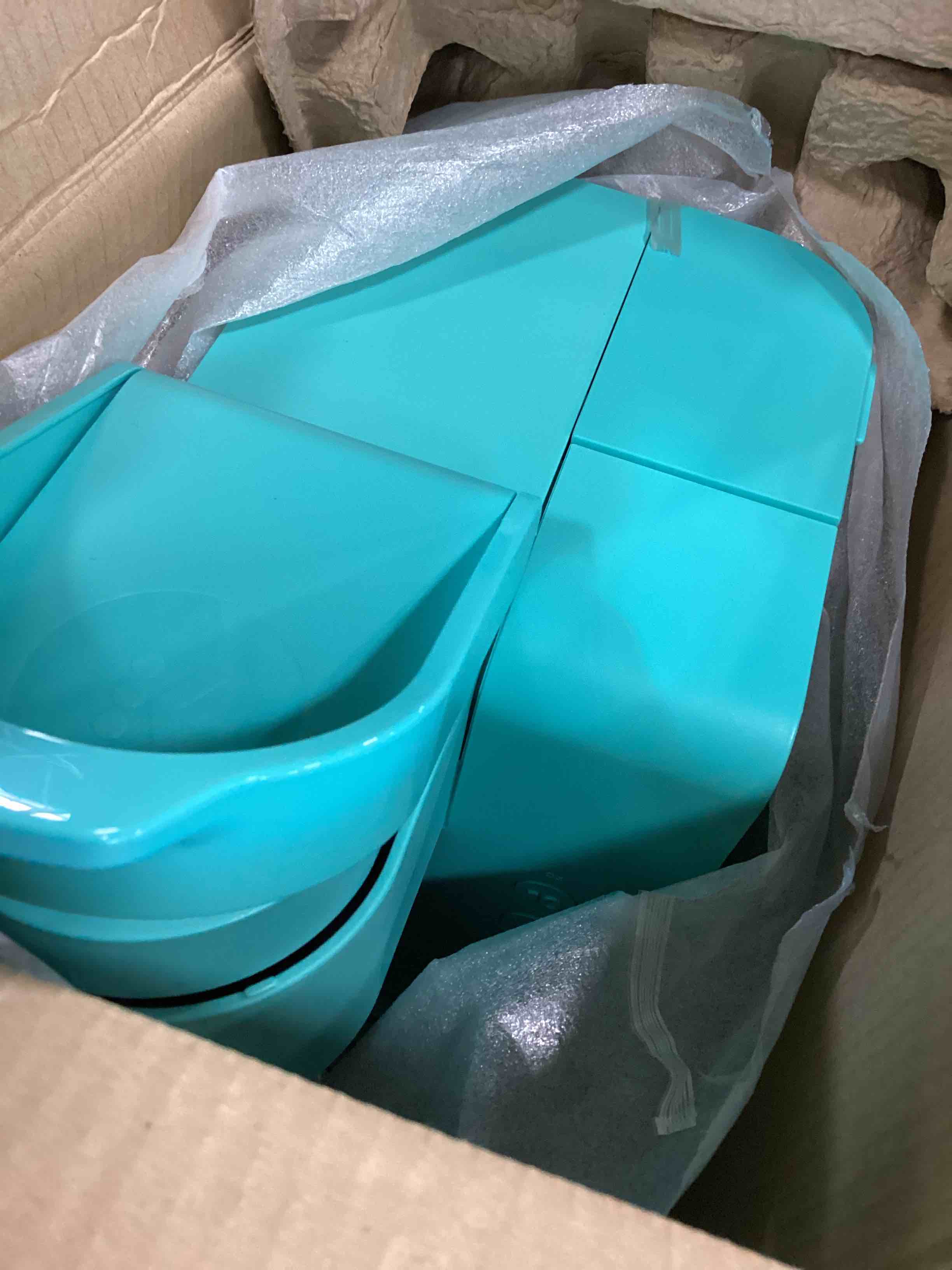 https://s3.amazonaws.com/lotting-images-prod/bidfta/BLU6308042_1712166765116.jpeg