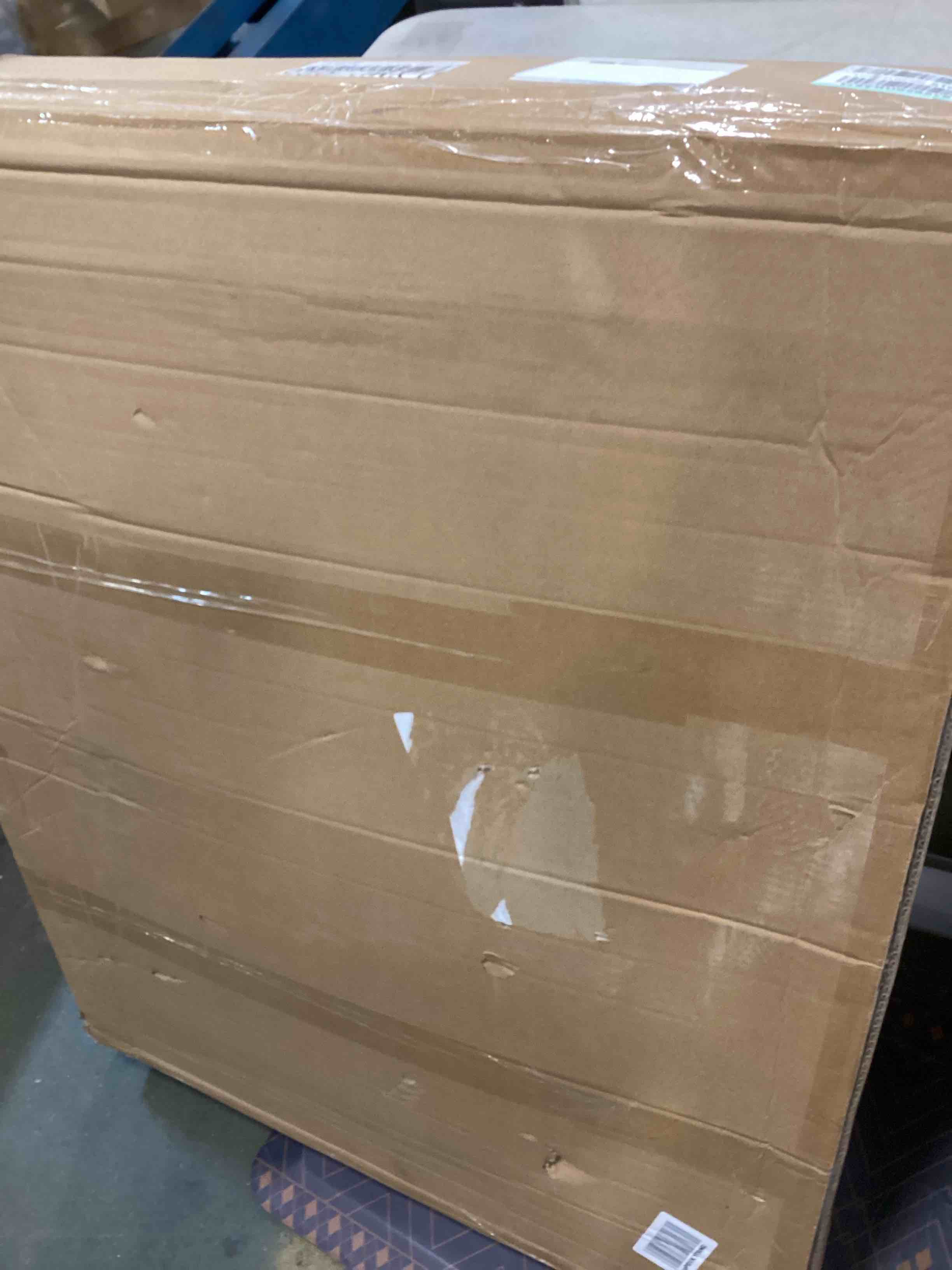 https://s3.amazonaws.com/lotting-images-prod/bidfta/BLU6308566_1712347404826.jpeg