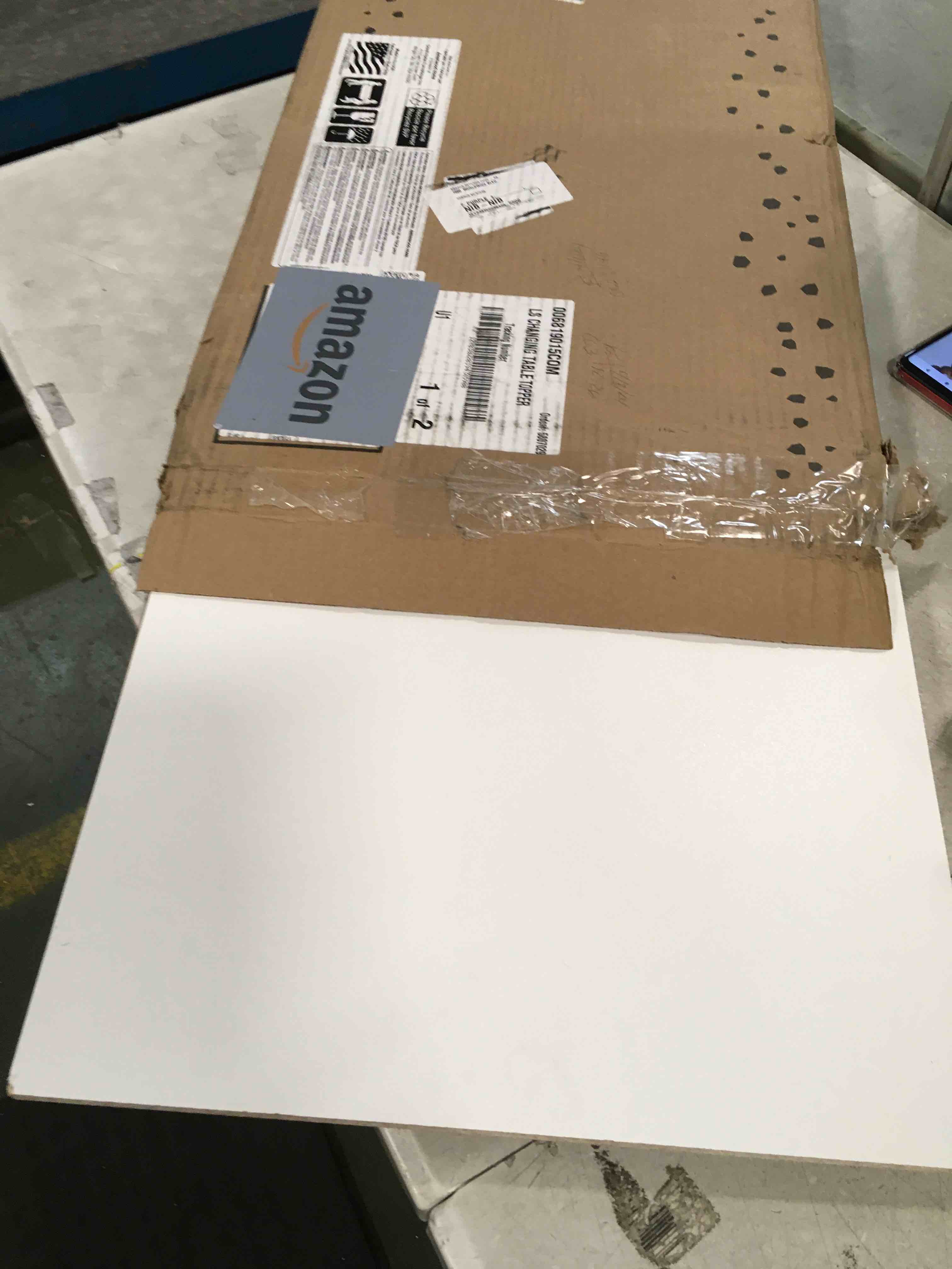 https://s3.amazonaws.com/lotting-images-prod/bidfta/BLU6309035_1712668364193.jpeg