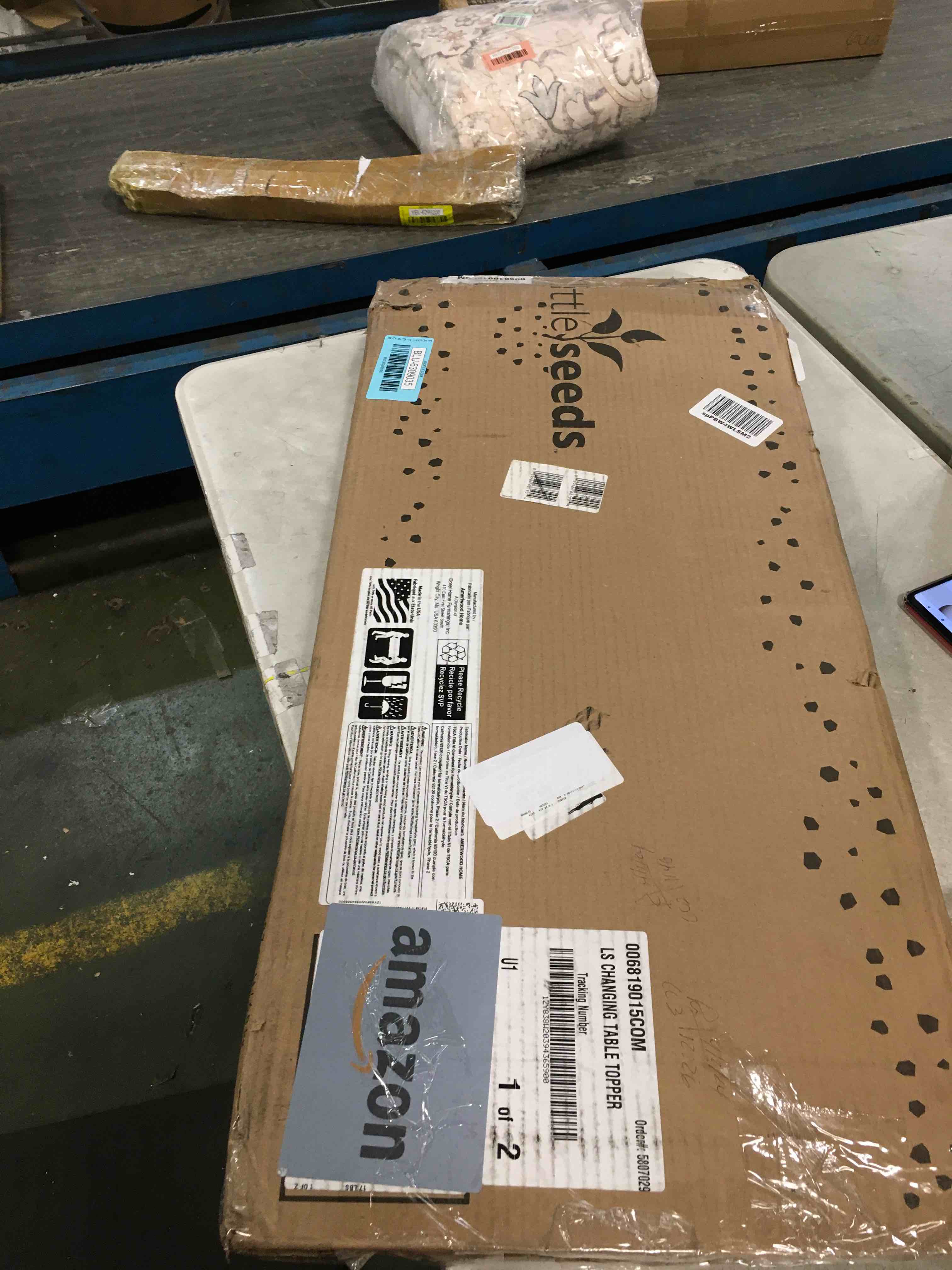 https://s3.amazonaws.com/lotting-images-prod/bidfta/BLU6309035_1712668463899.jpeg