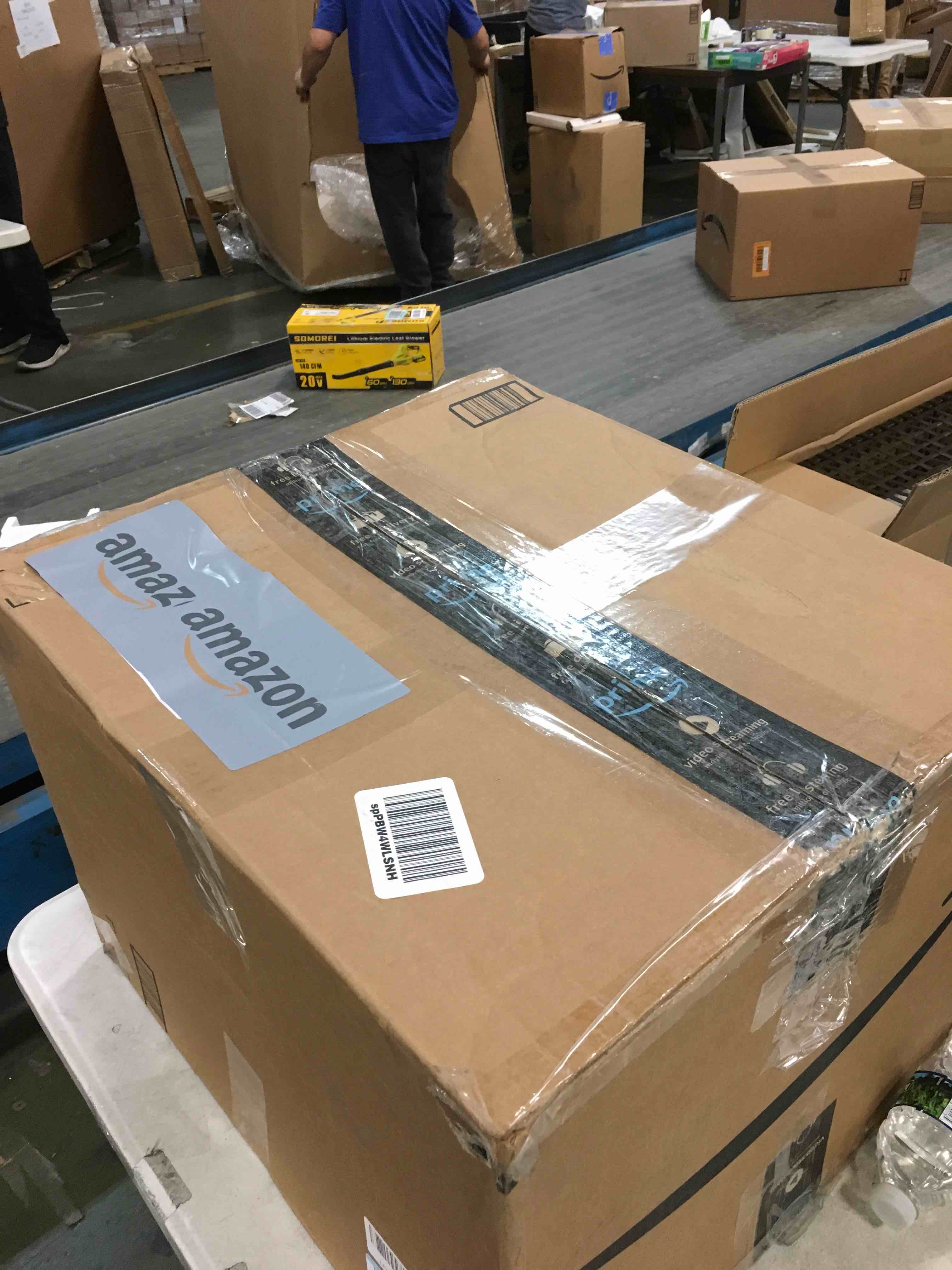 https://s3.amazonaws.com/lotting-images-prod/bidfta/BLU6309055_1712674179411.jpeg