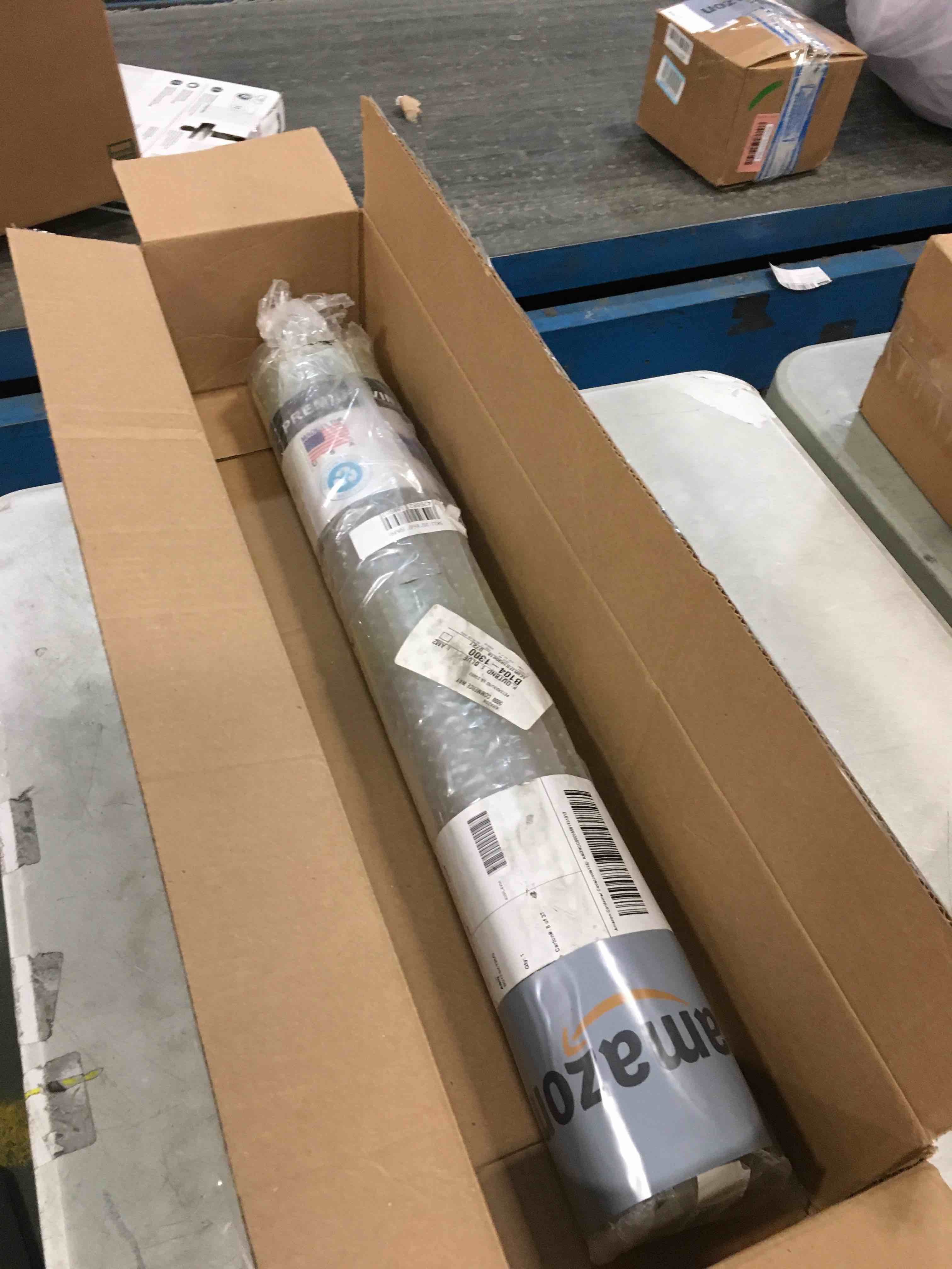 https://s3.amazonaws.com/lotting-images-prod/bidfta/BLU6309070_1712677985548.jpeg