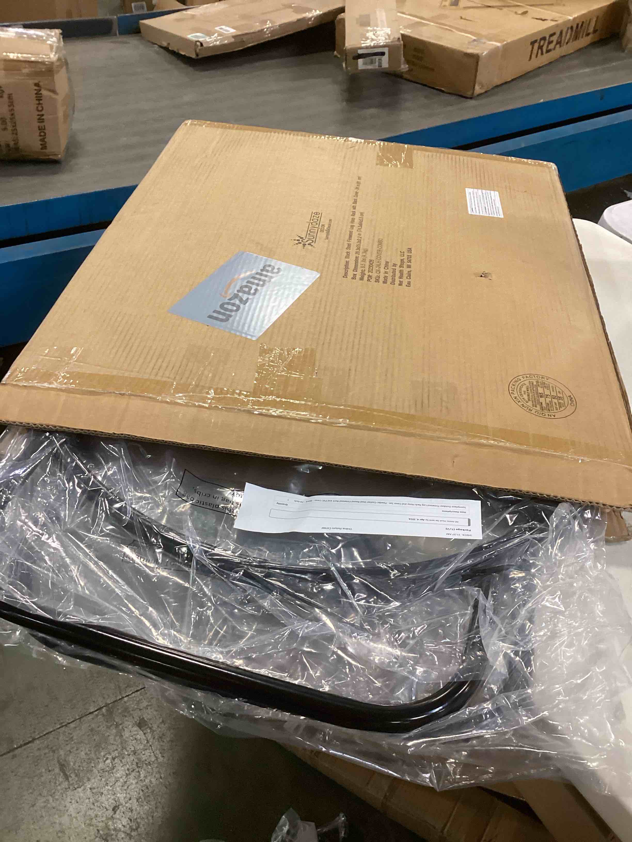 https://s3.amazonaws.com/lotting-images-prod/bidfta/BLU6309536_1712329565139.jpeg