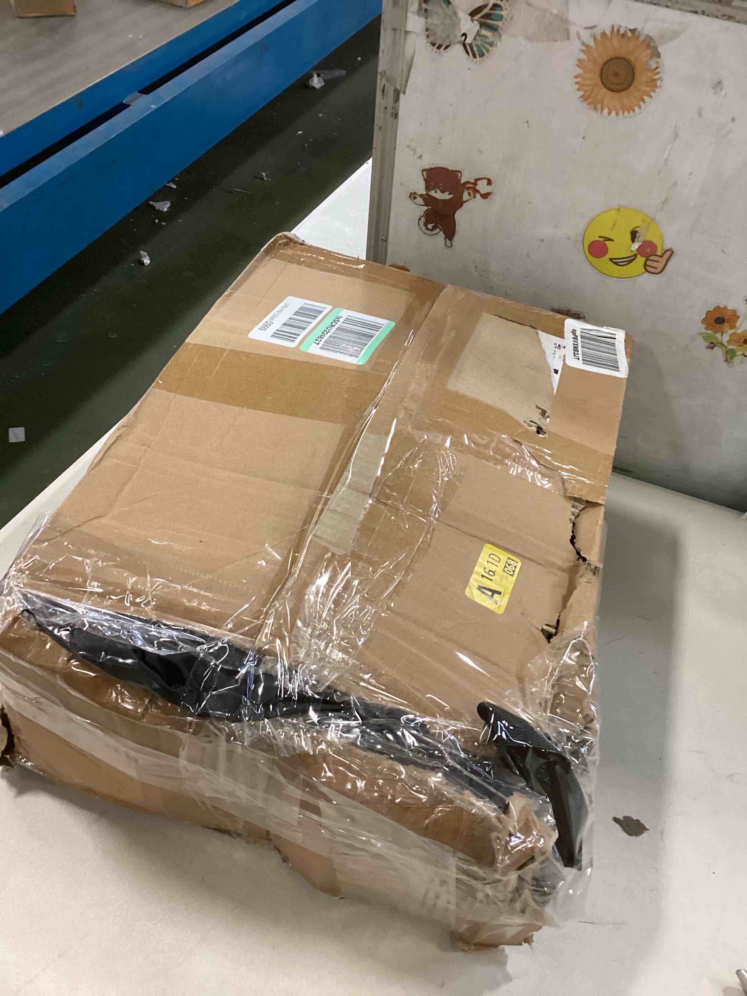https://s3.amazonaws.com/lotting-images-prod/bidfta/BLU6309580_1712334716258.jpeg
