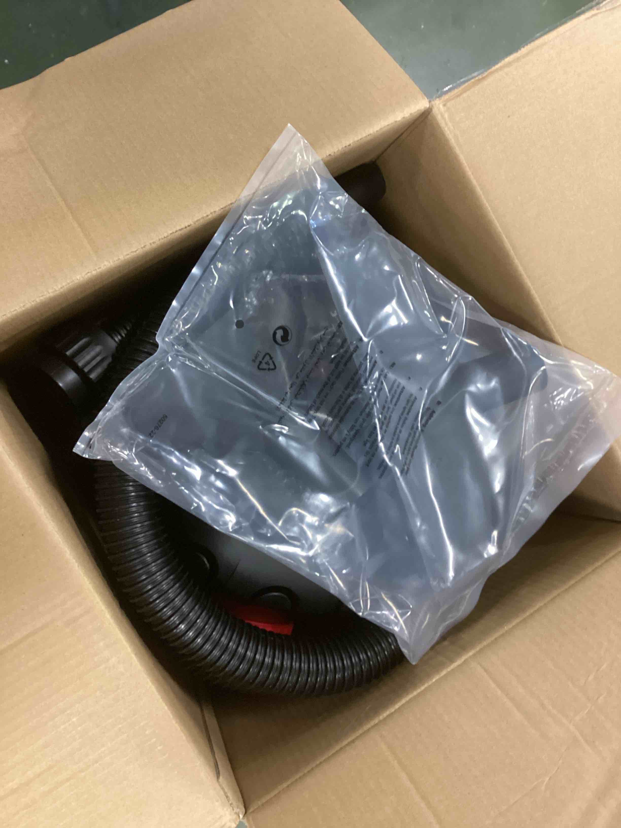 https://s3.amazonaws.com/lotting-images-prod/bidfta/BLU6309751_1712411351922.jpeg
